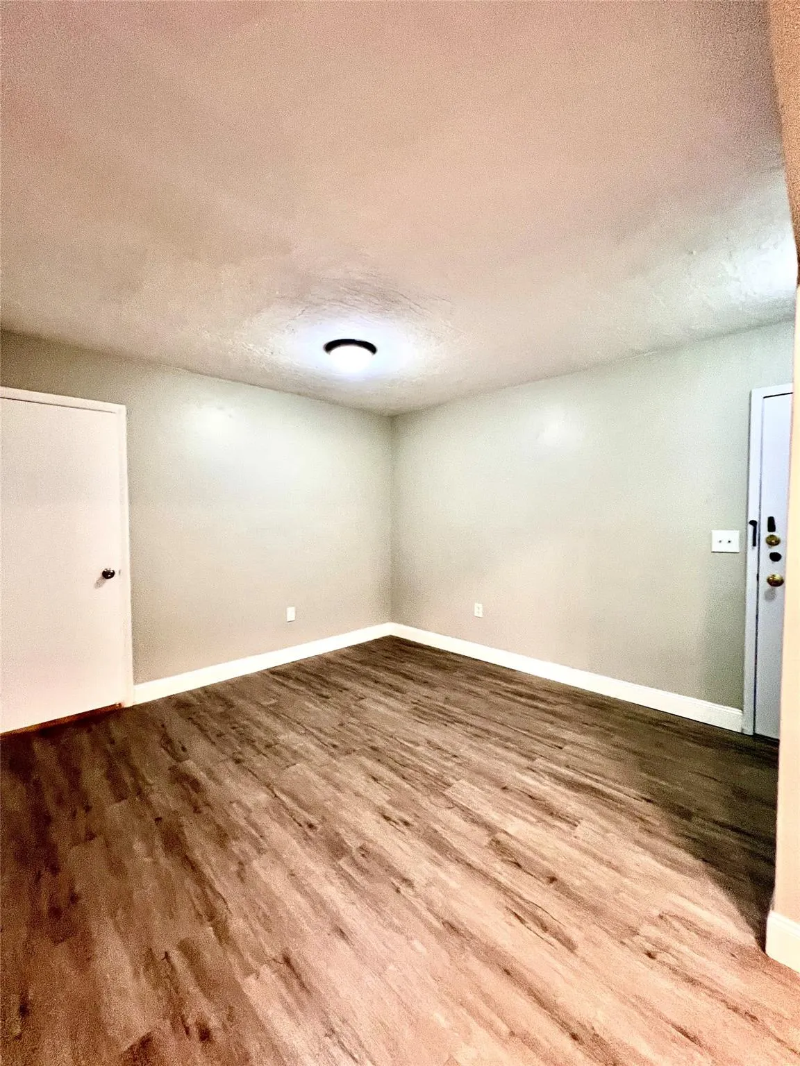 7000 NW 17th St, #109
