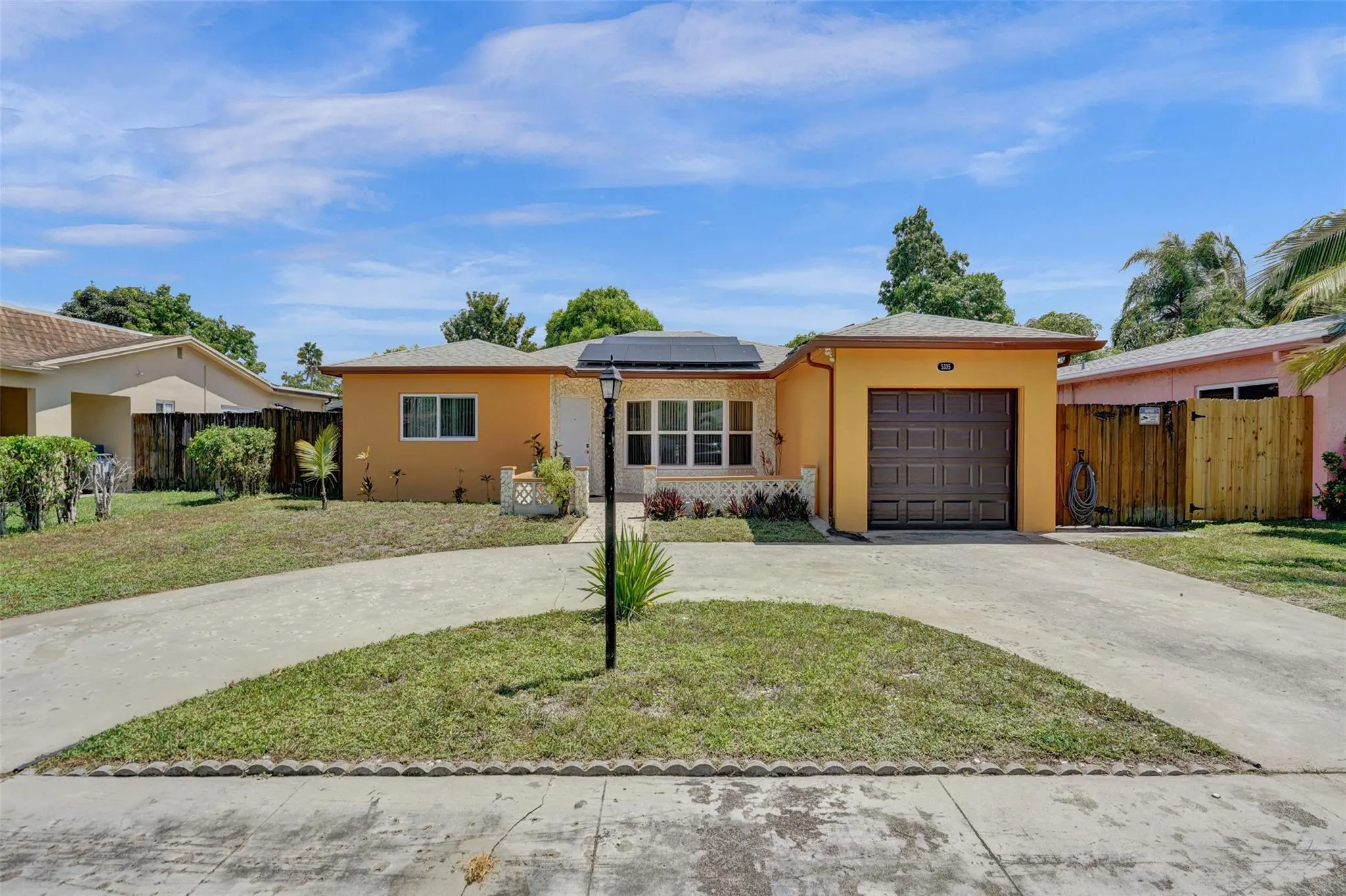 5335 SW 8th Ct
