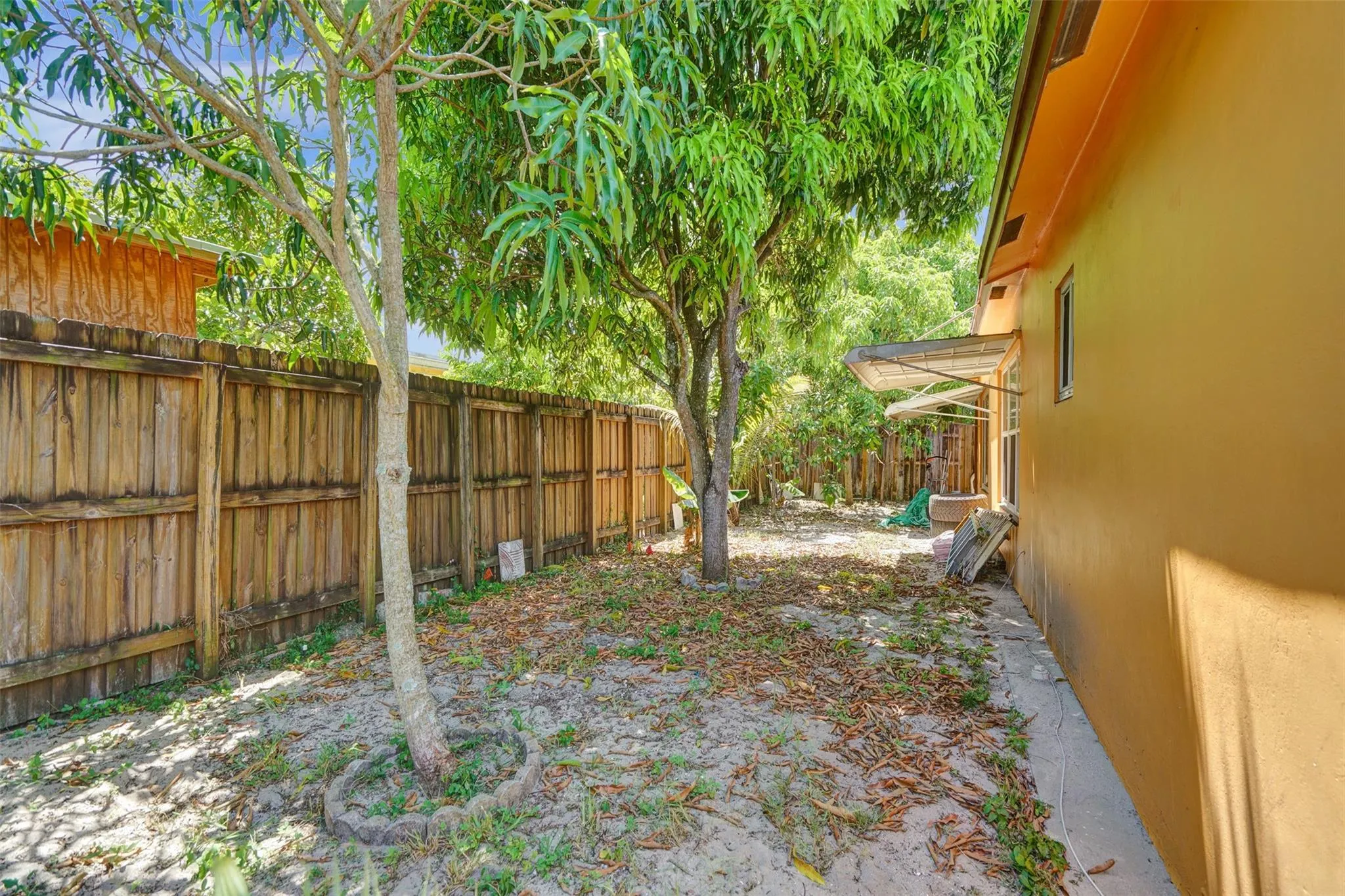 5335 SW 8th Ct