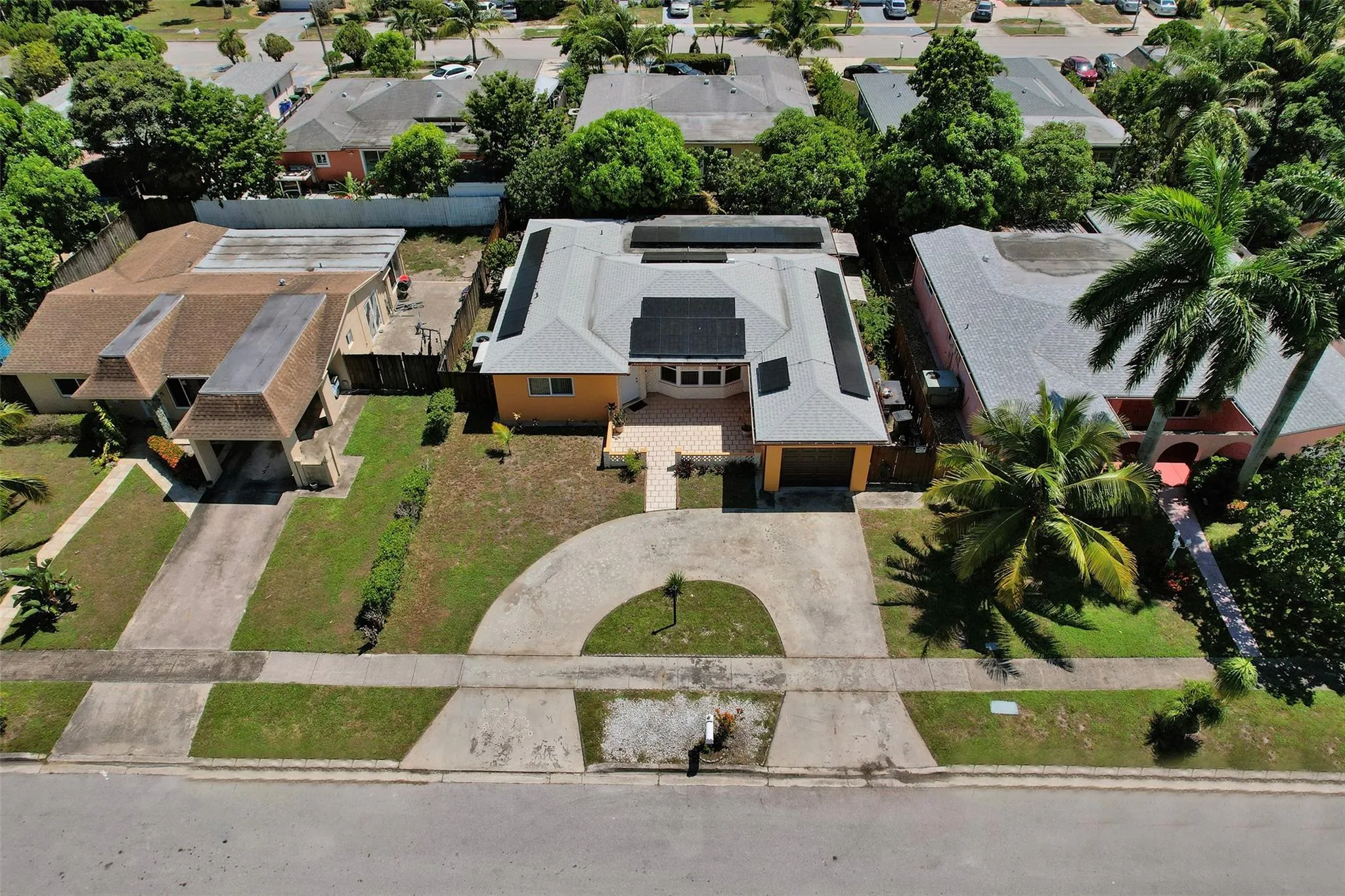 5335 SW 8th Ct