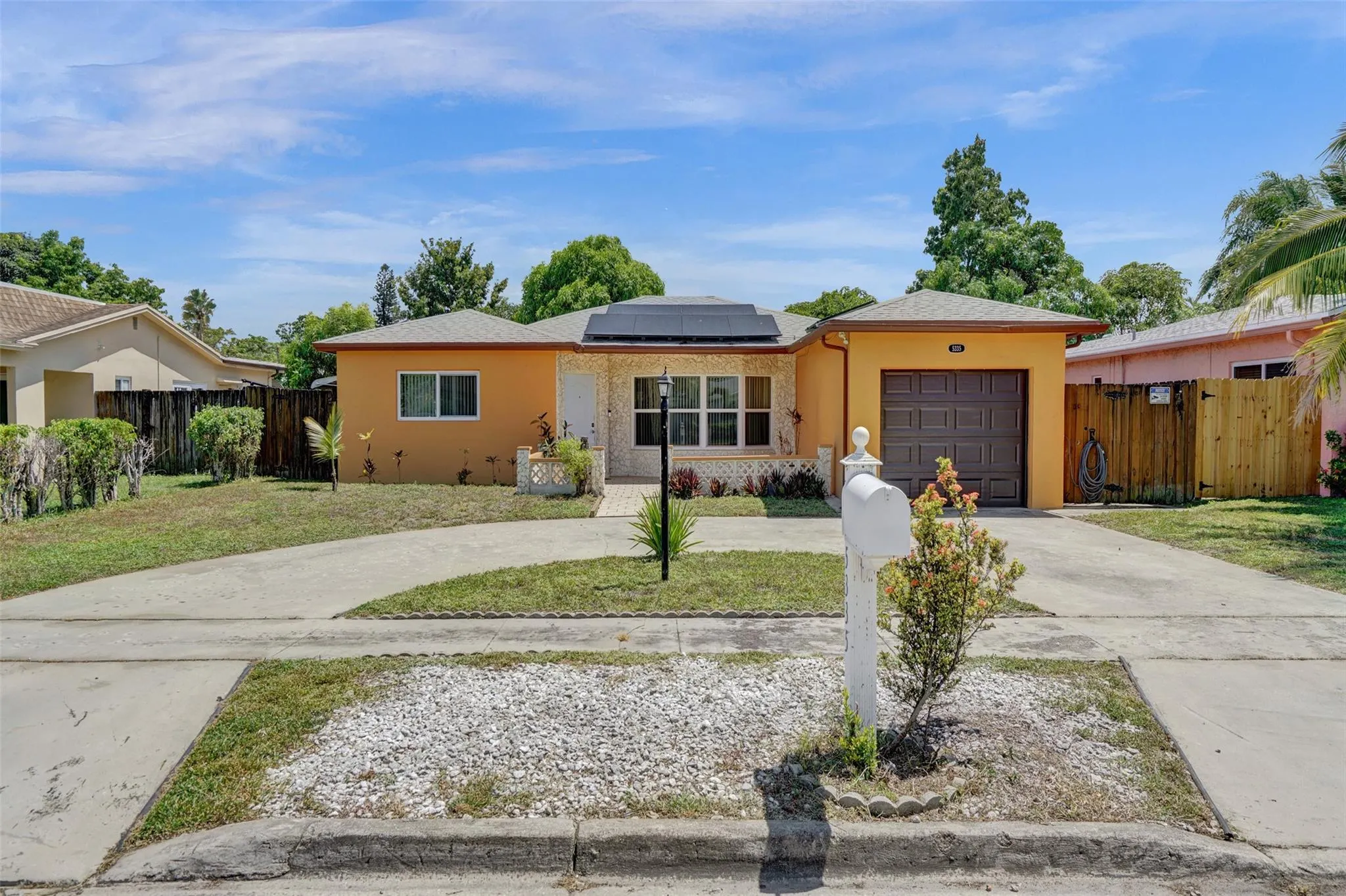 5335 SW 8th Ct