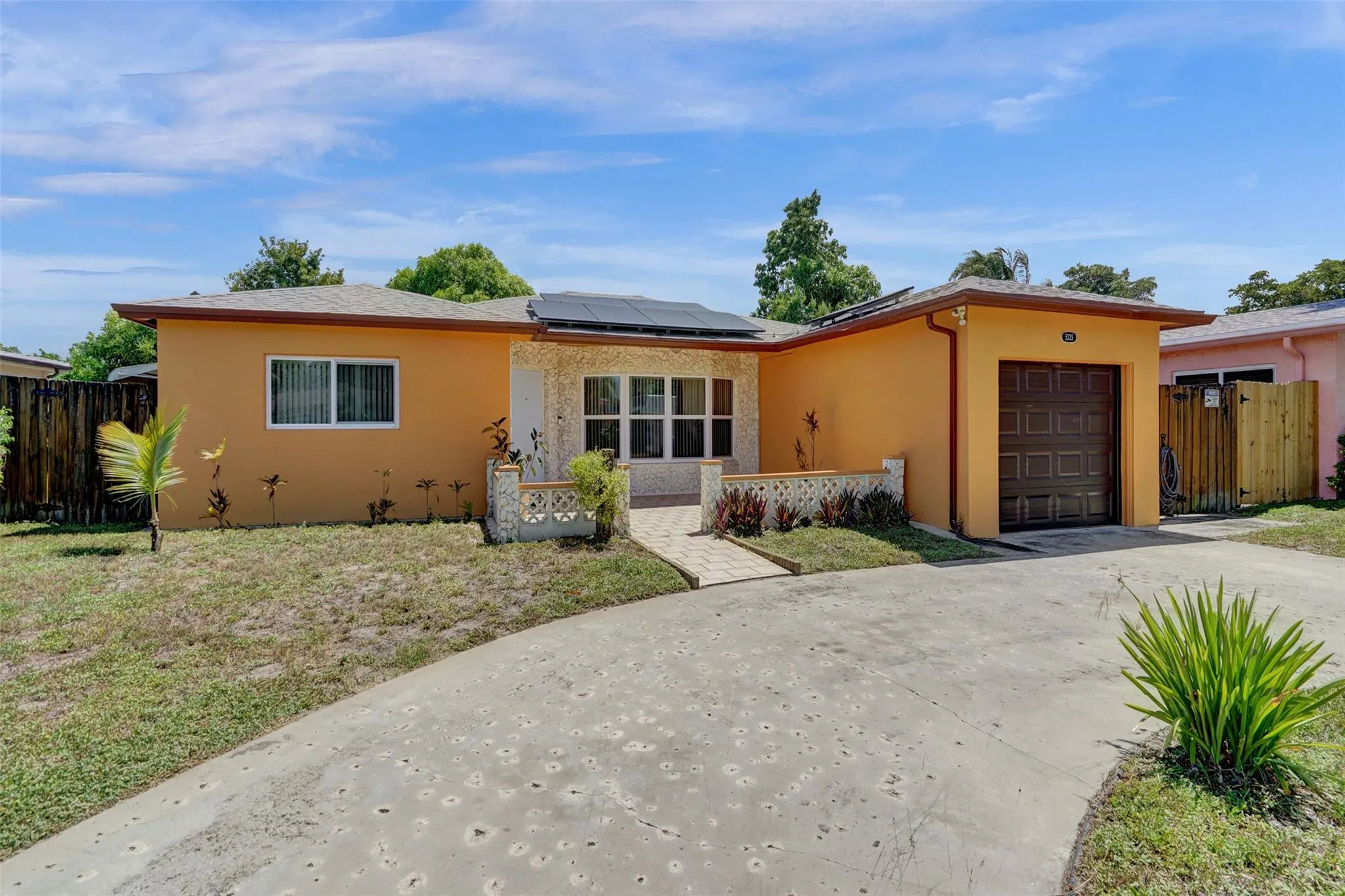 5335 SW 8th Ct