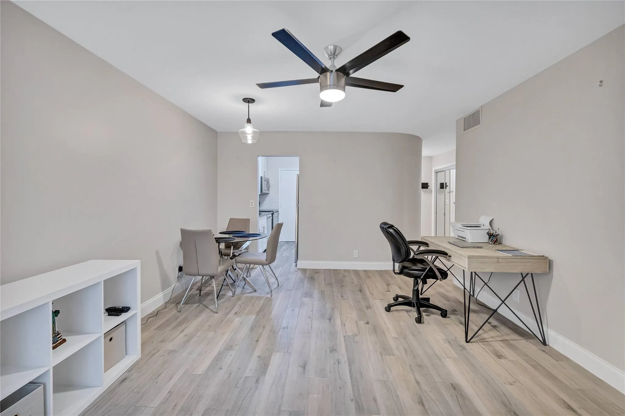 2270 NE 68th Street, #1927