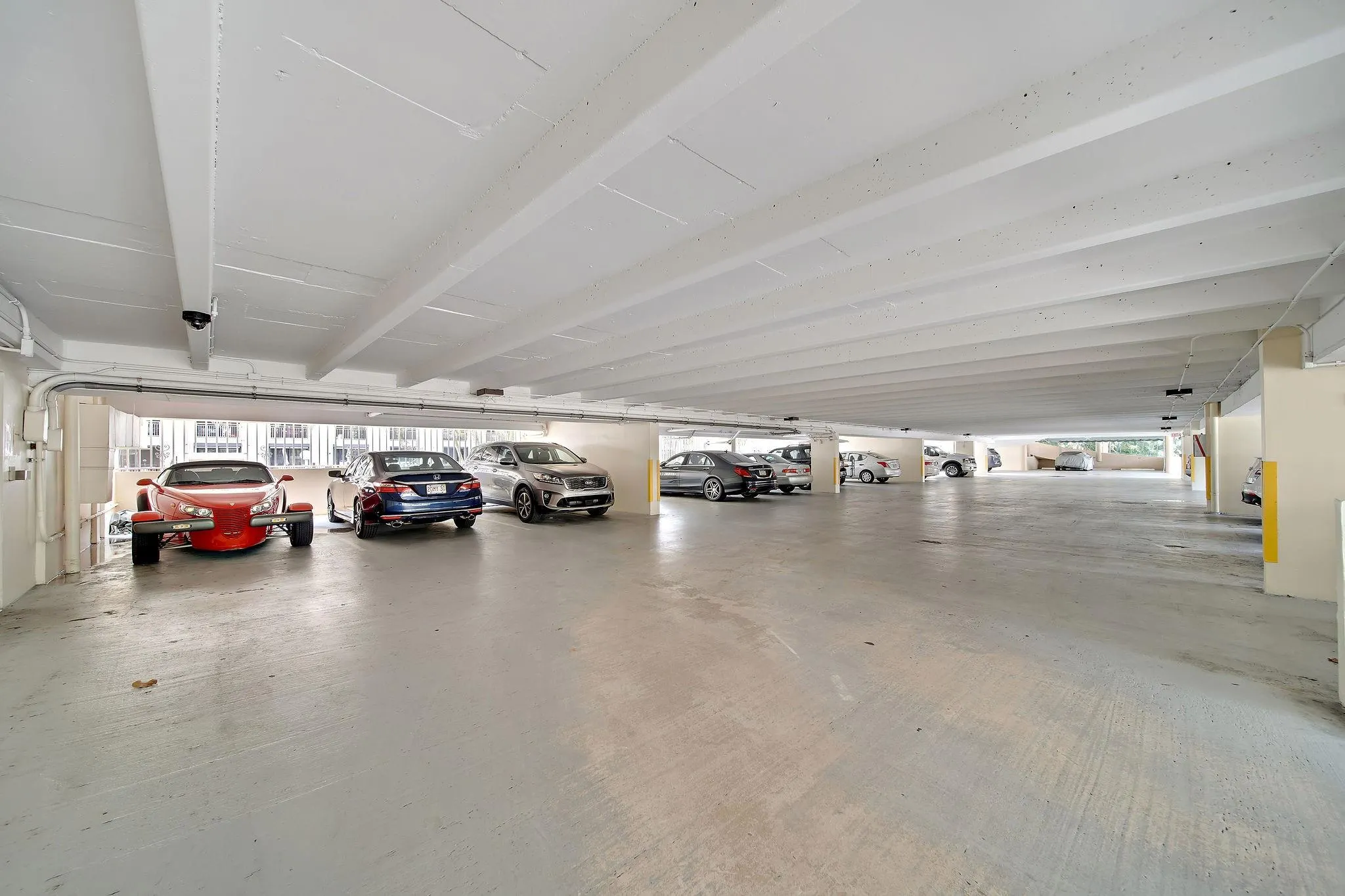 3100 NE 49th St, #PH10