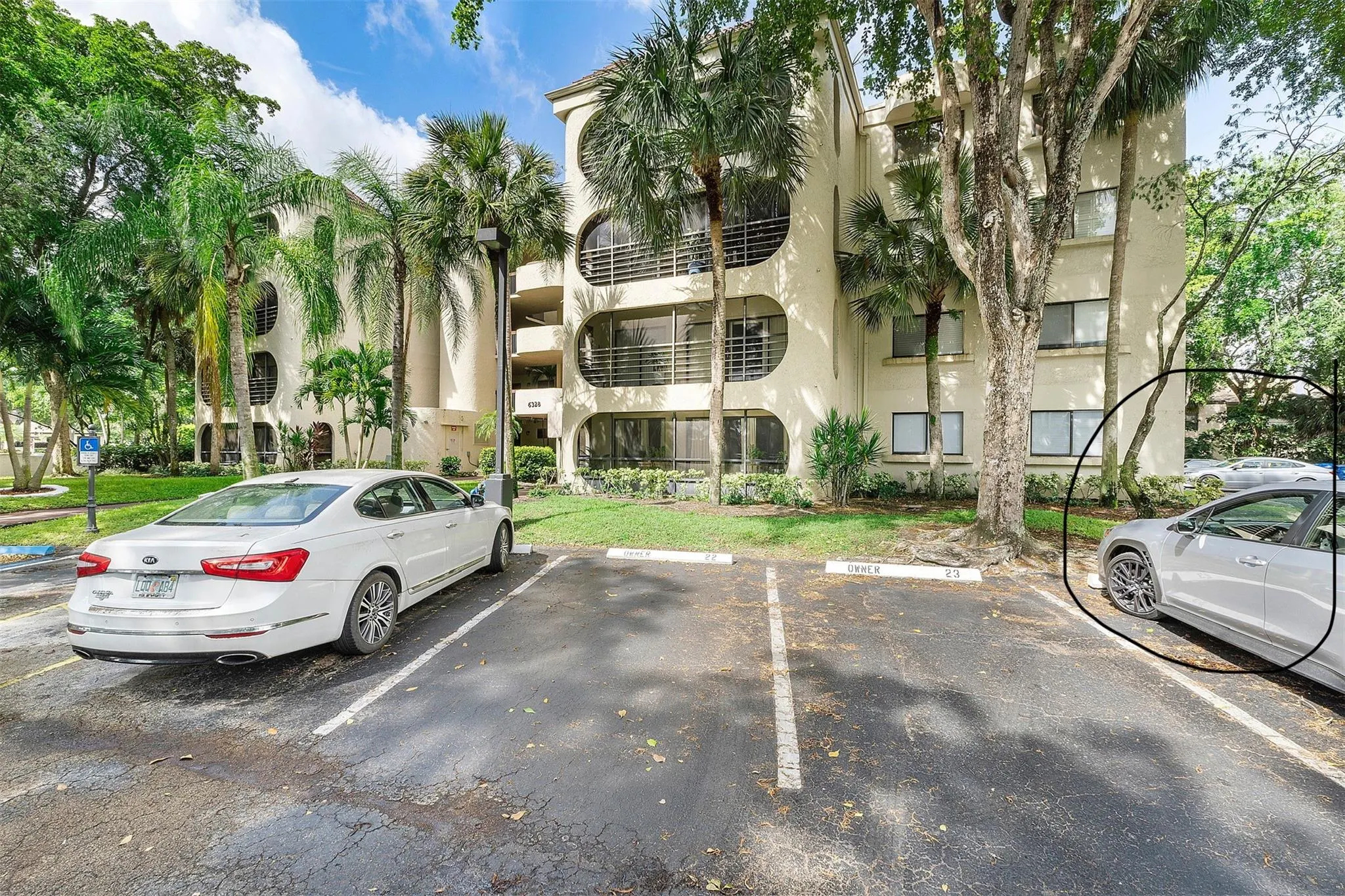 6328 W Longboat Ln W, #104