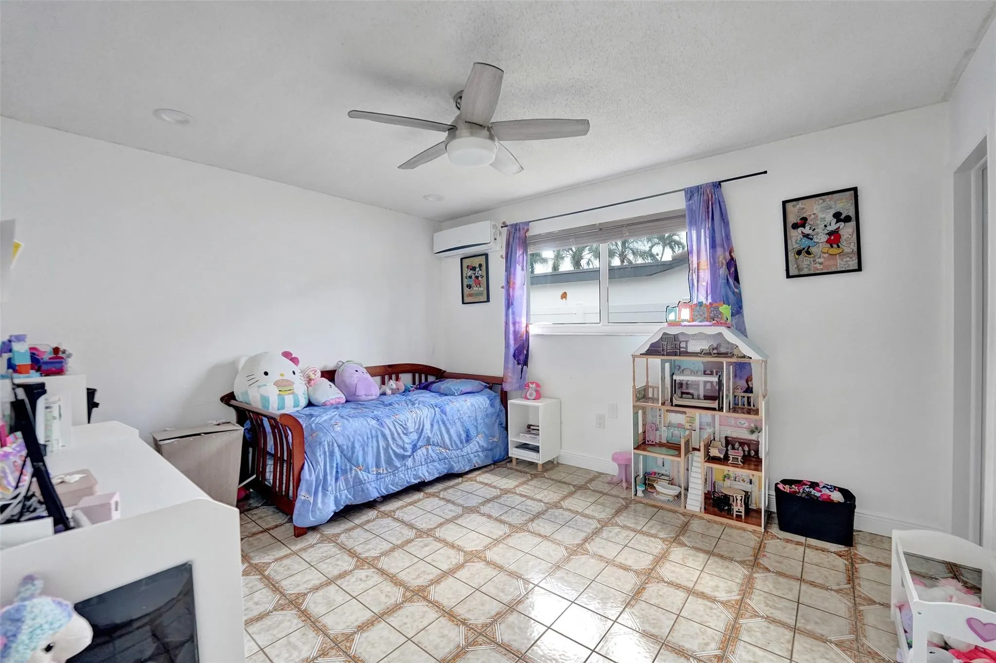 3611 N 33rd Ter