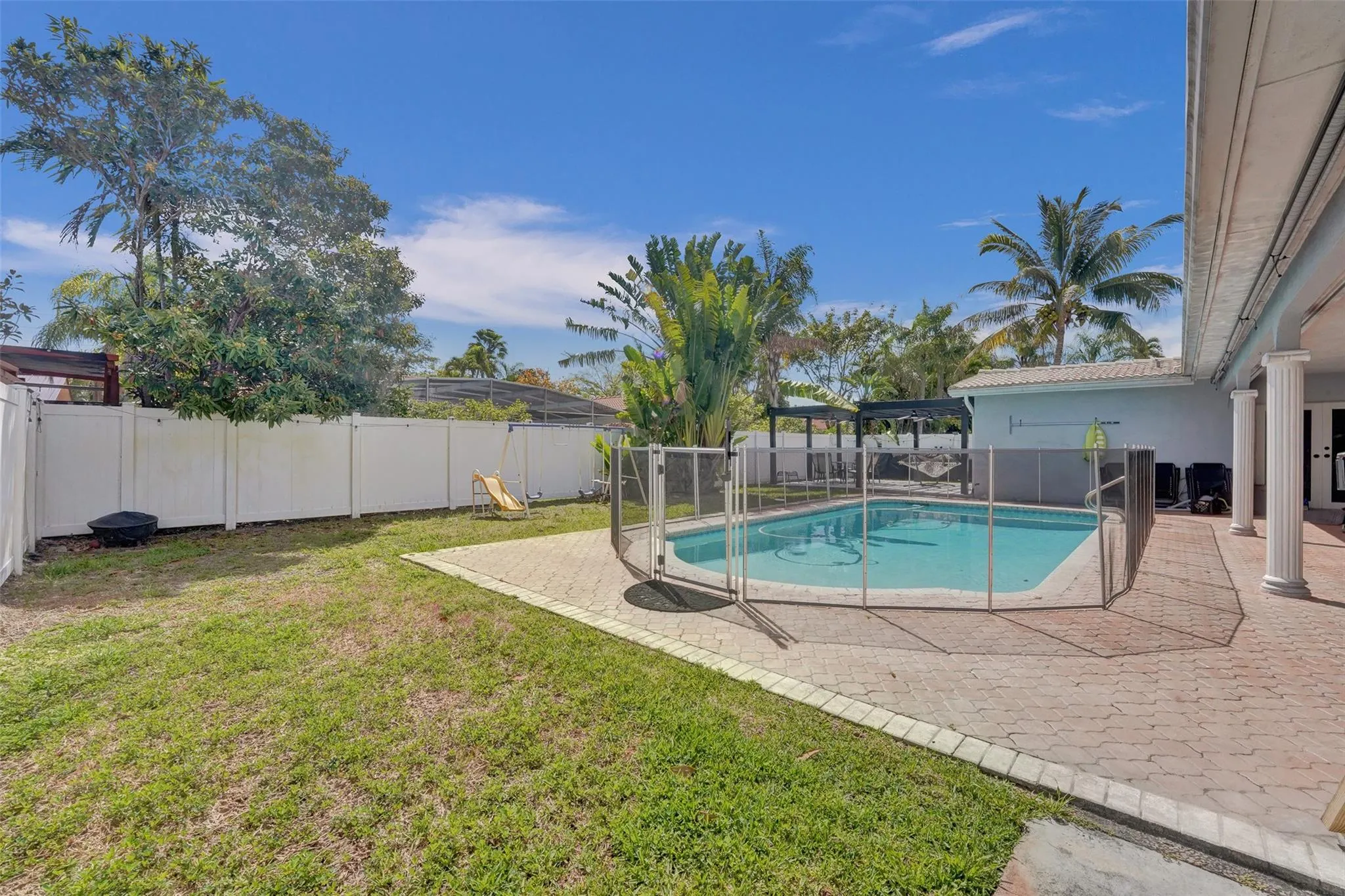 3611 N 33rd Ter