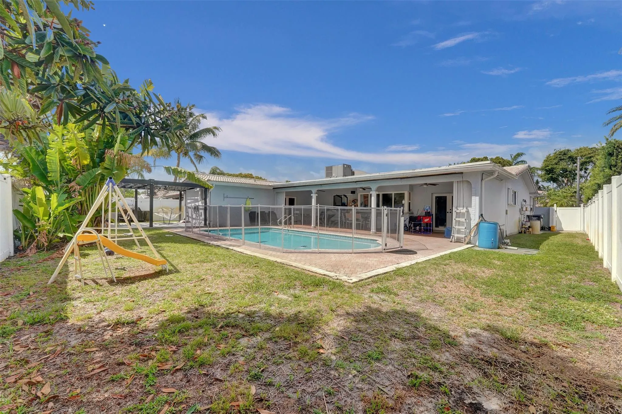 3611 N 33rd Ter