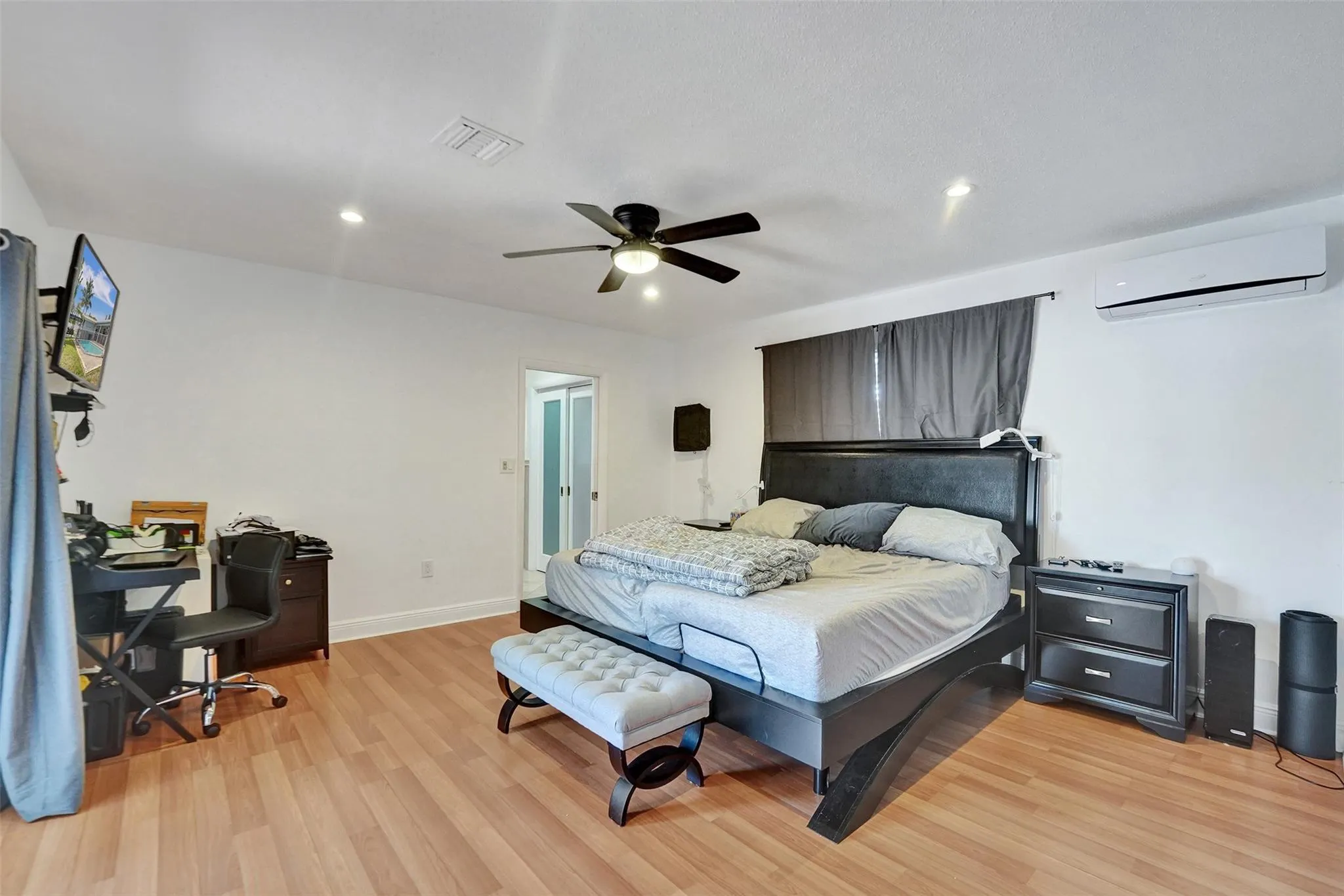 3611 N 33rd Ter