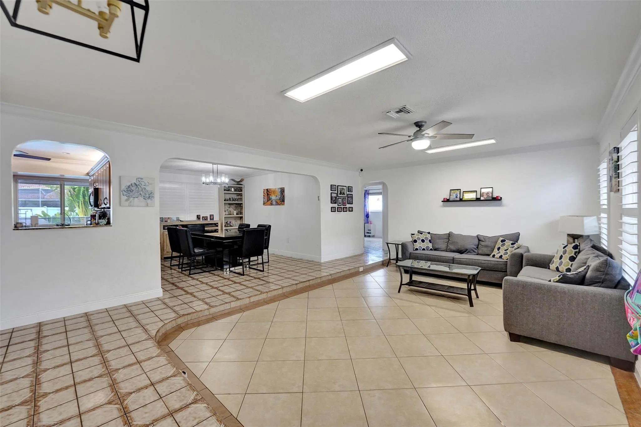 3611 N 33rd Ter