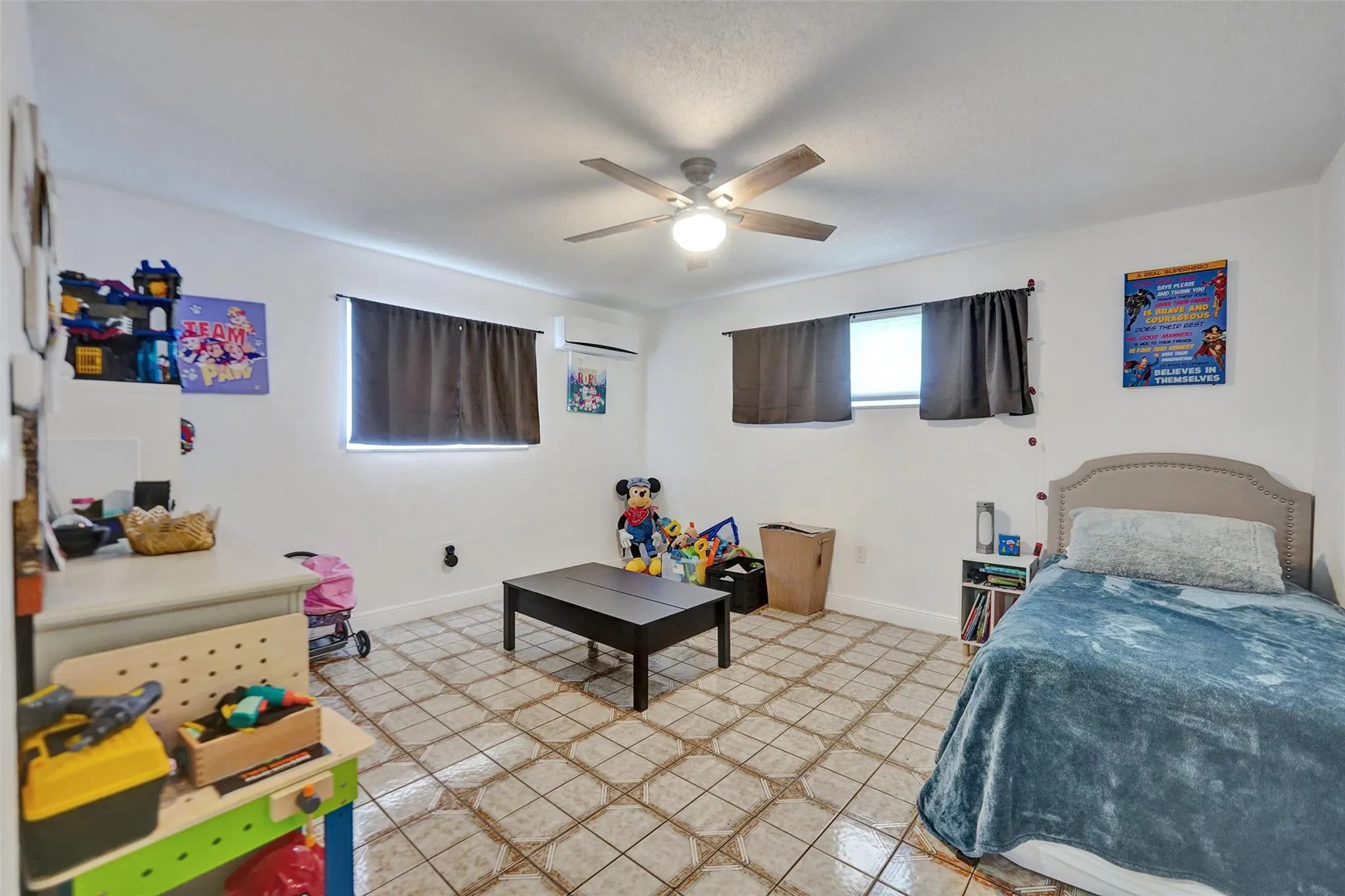 3611 N 33rd Ter