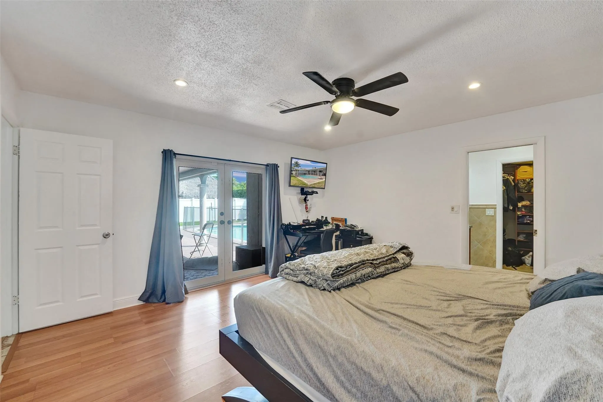 3611 N 33rd Ter