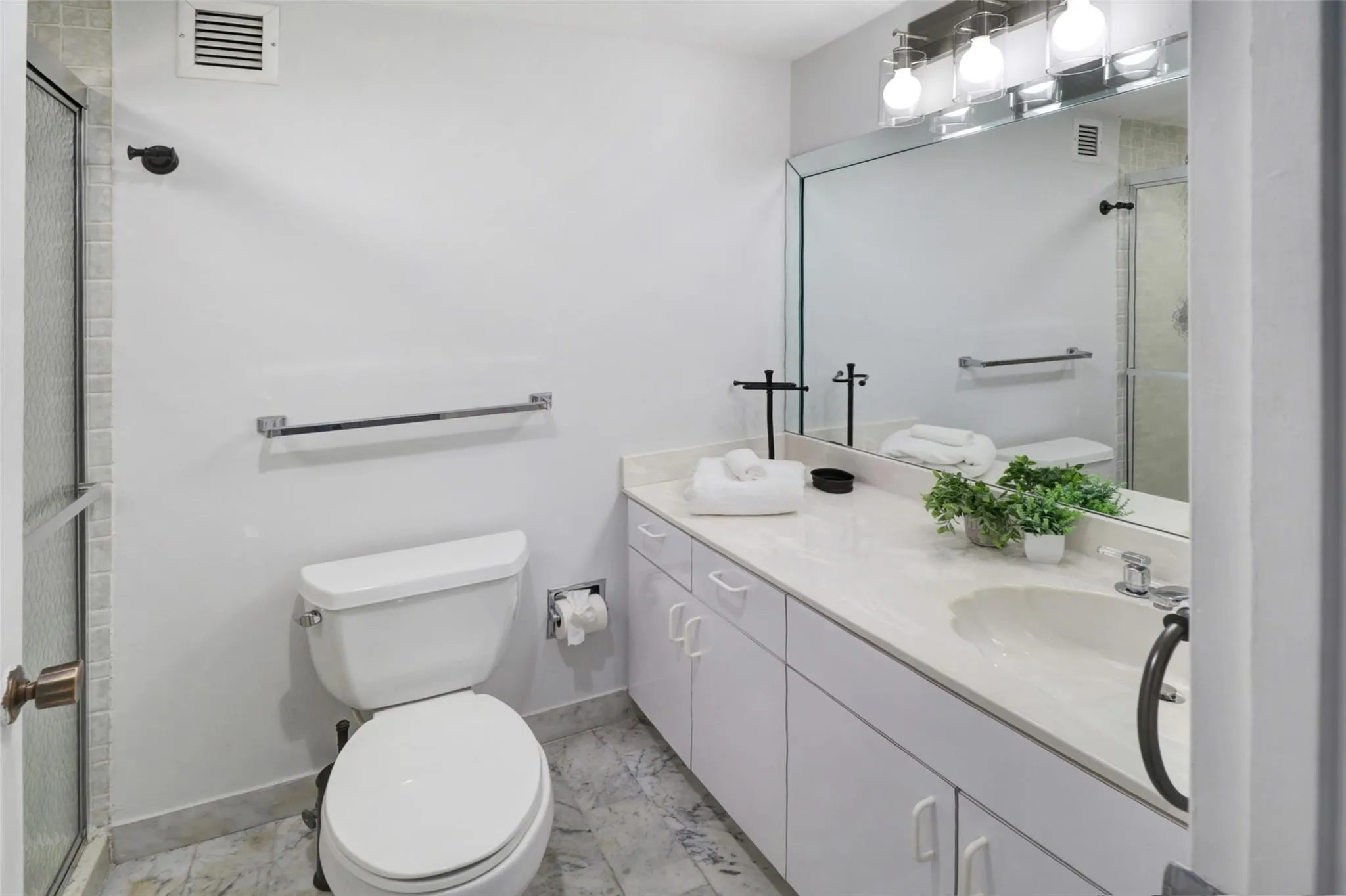 1912 S Ocean Dr, #10B