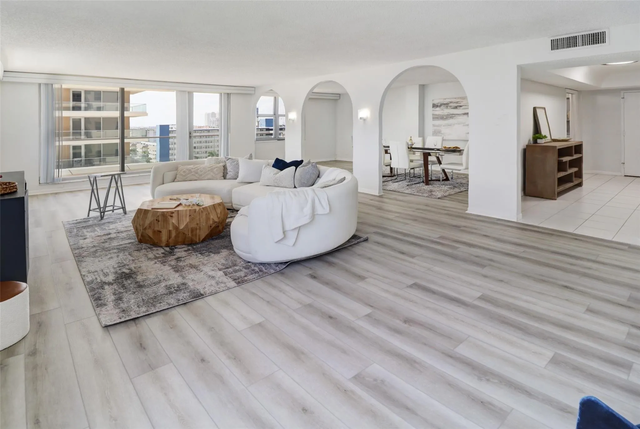 1912 S Ocean Dr, #10B