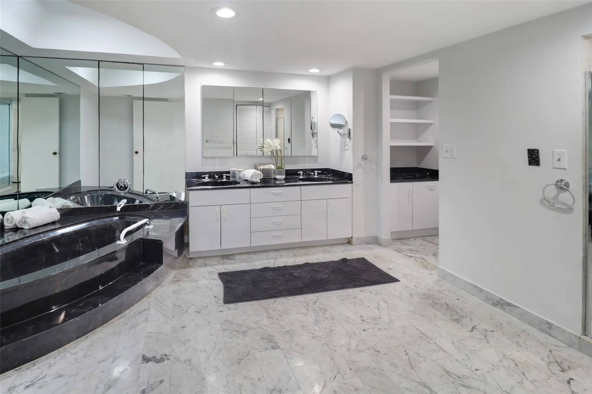 1912 S Ocean Dr, #10B