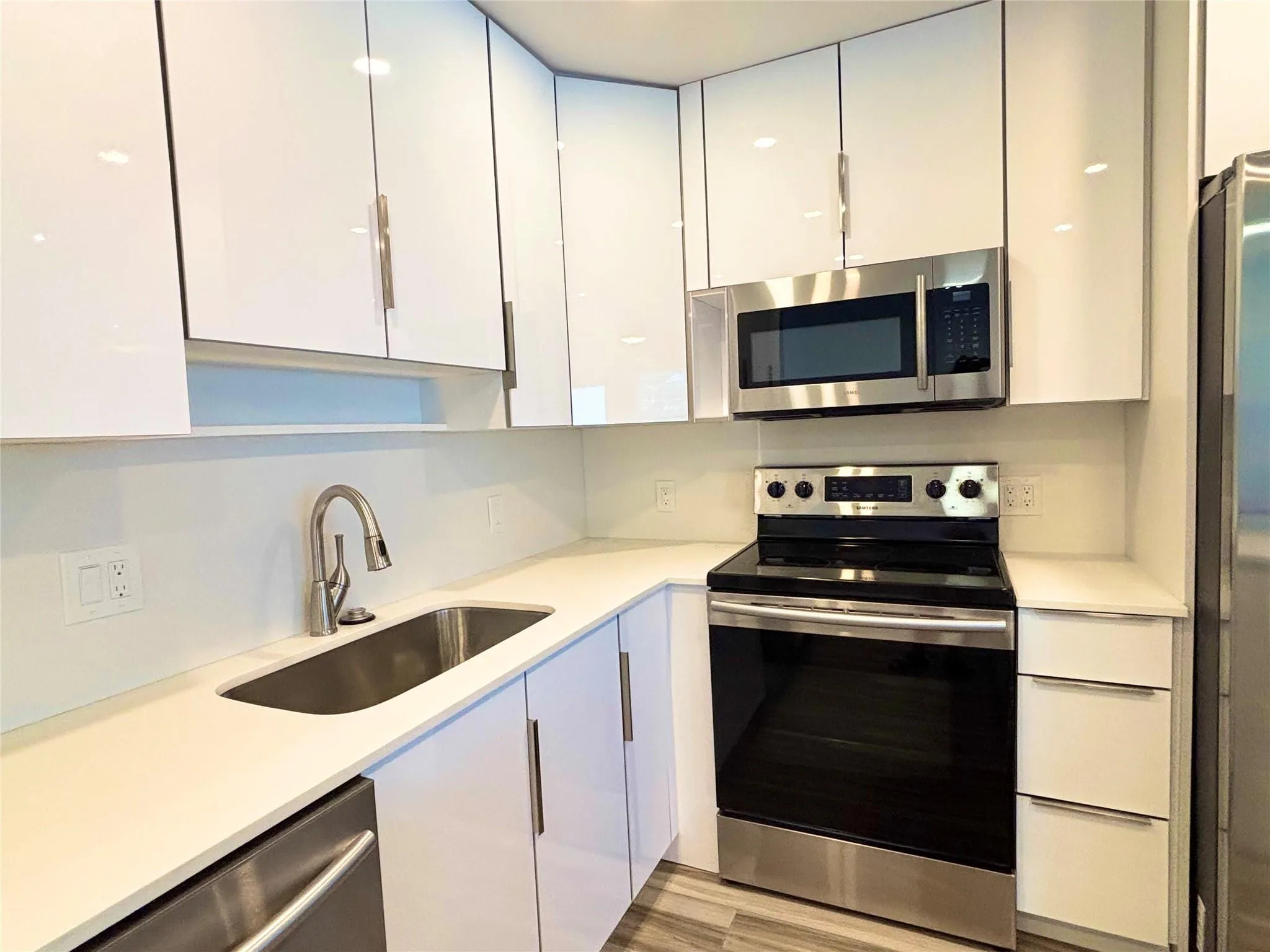 279 Oakridge P, #279