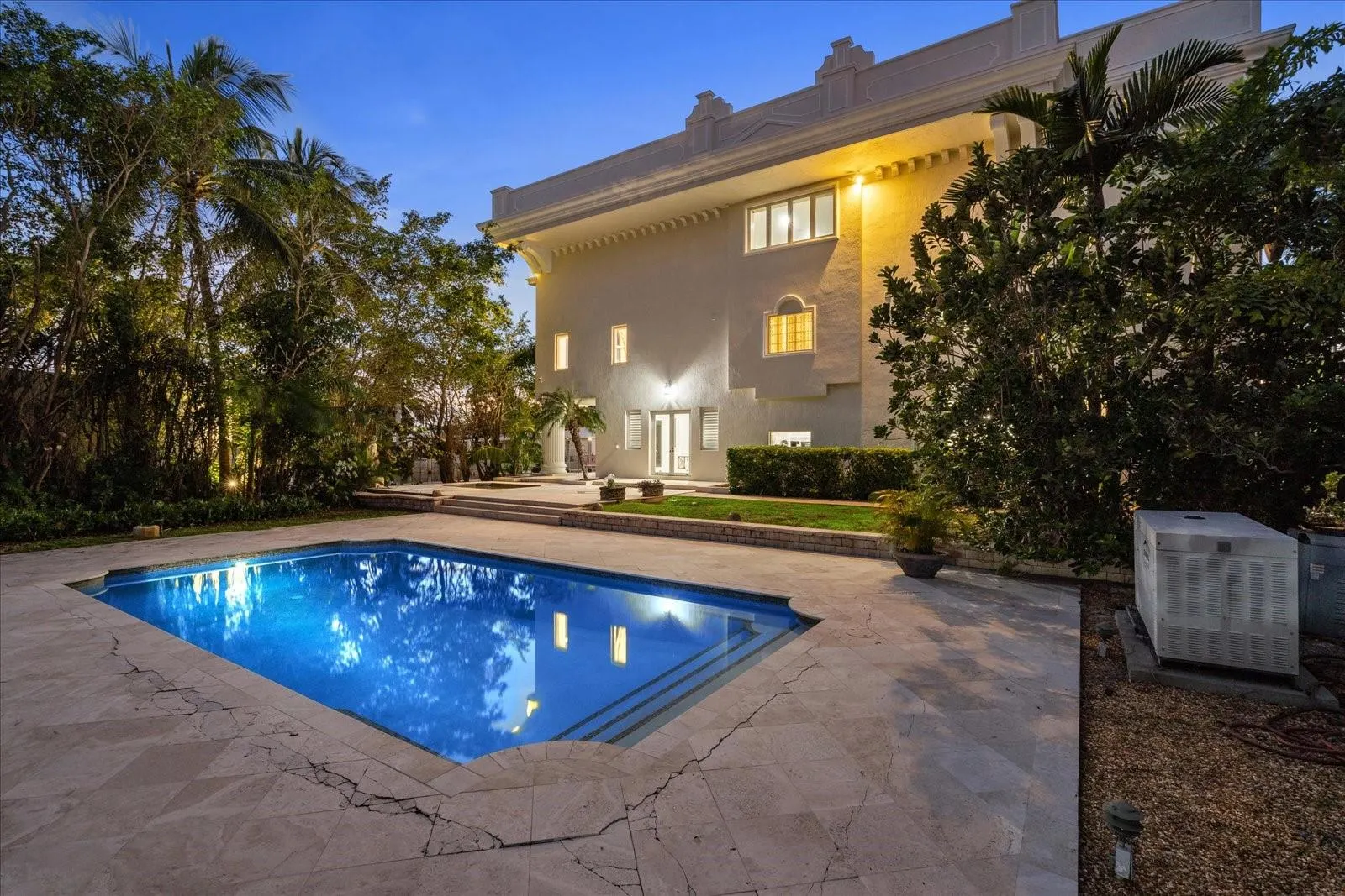 414 RIVIERA ISLE