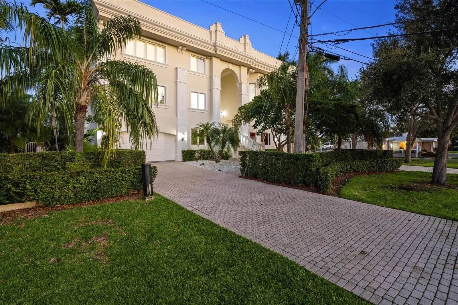 414 RIVIERA ISLE