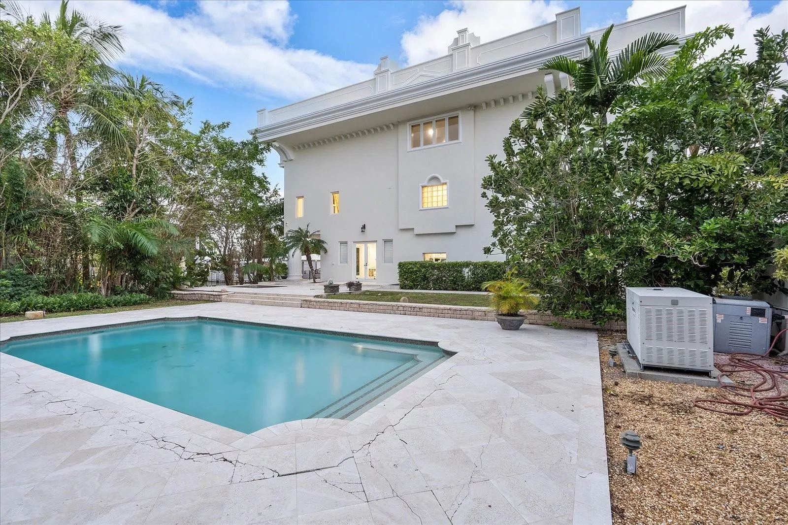 414 RIVIERA ISLE