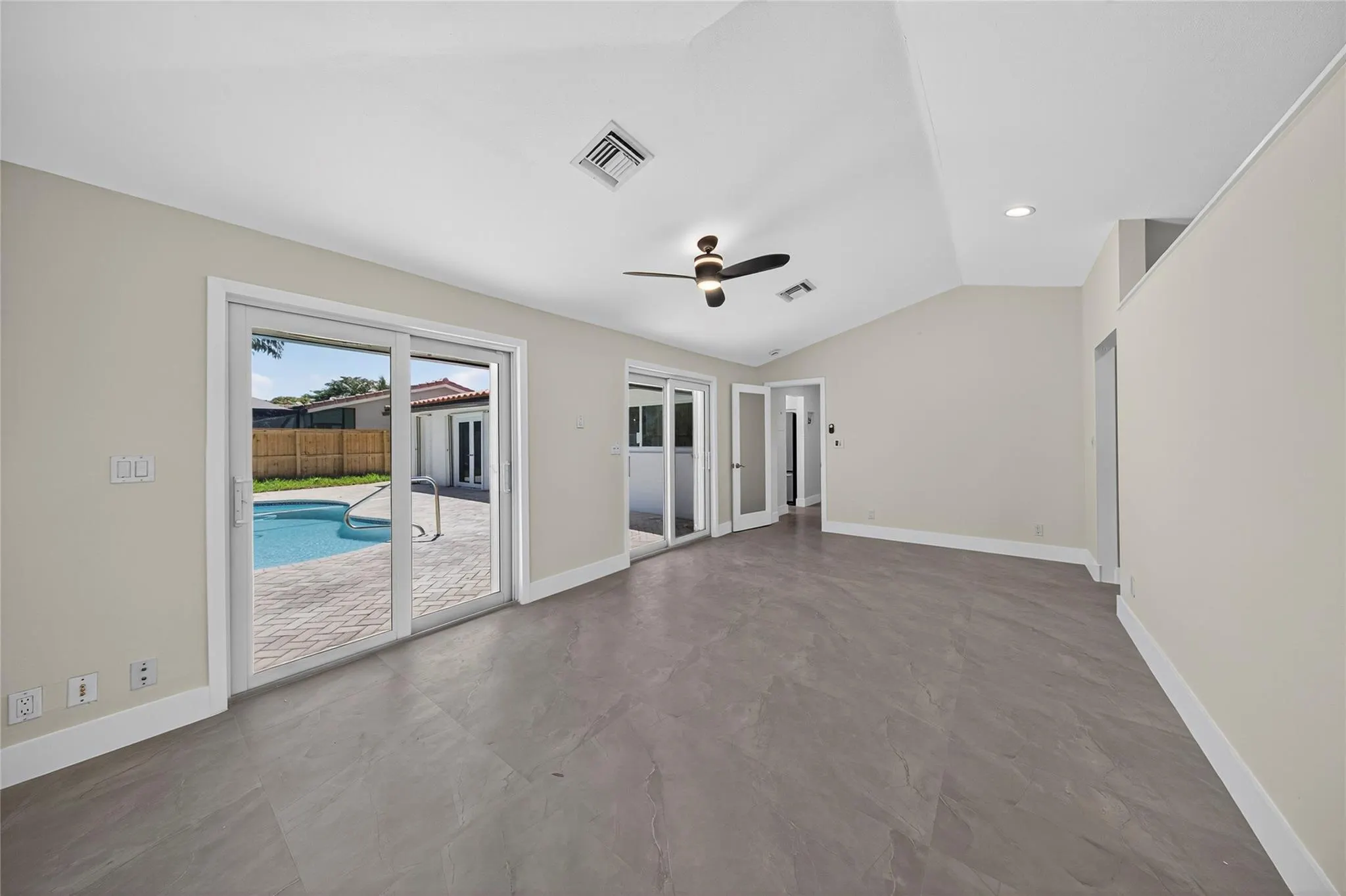 1461 NE 57th Ct