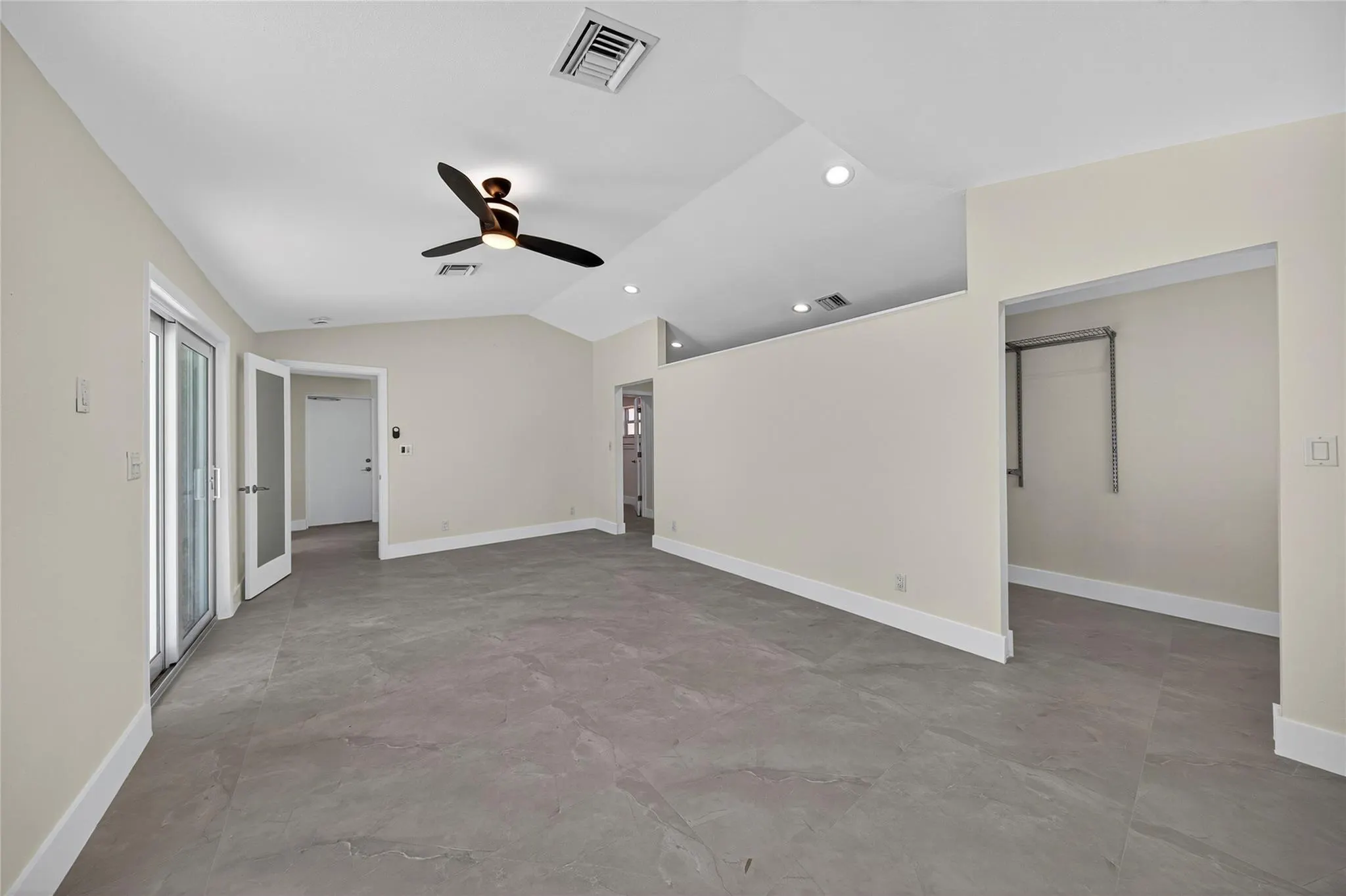 1461 NE 57th Ct