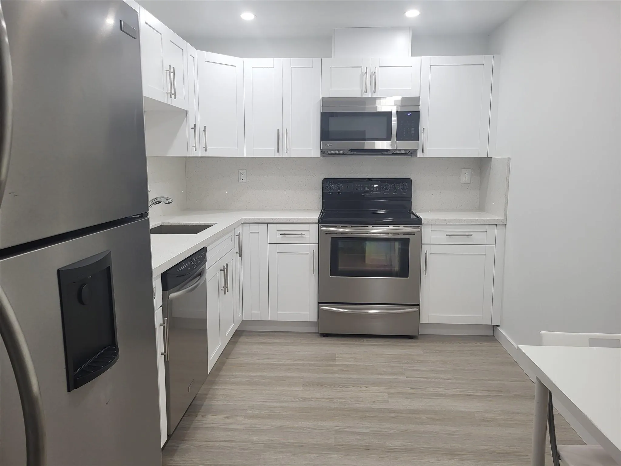 10777 W Sample Rd, #904