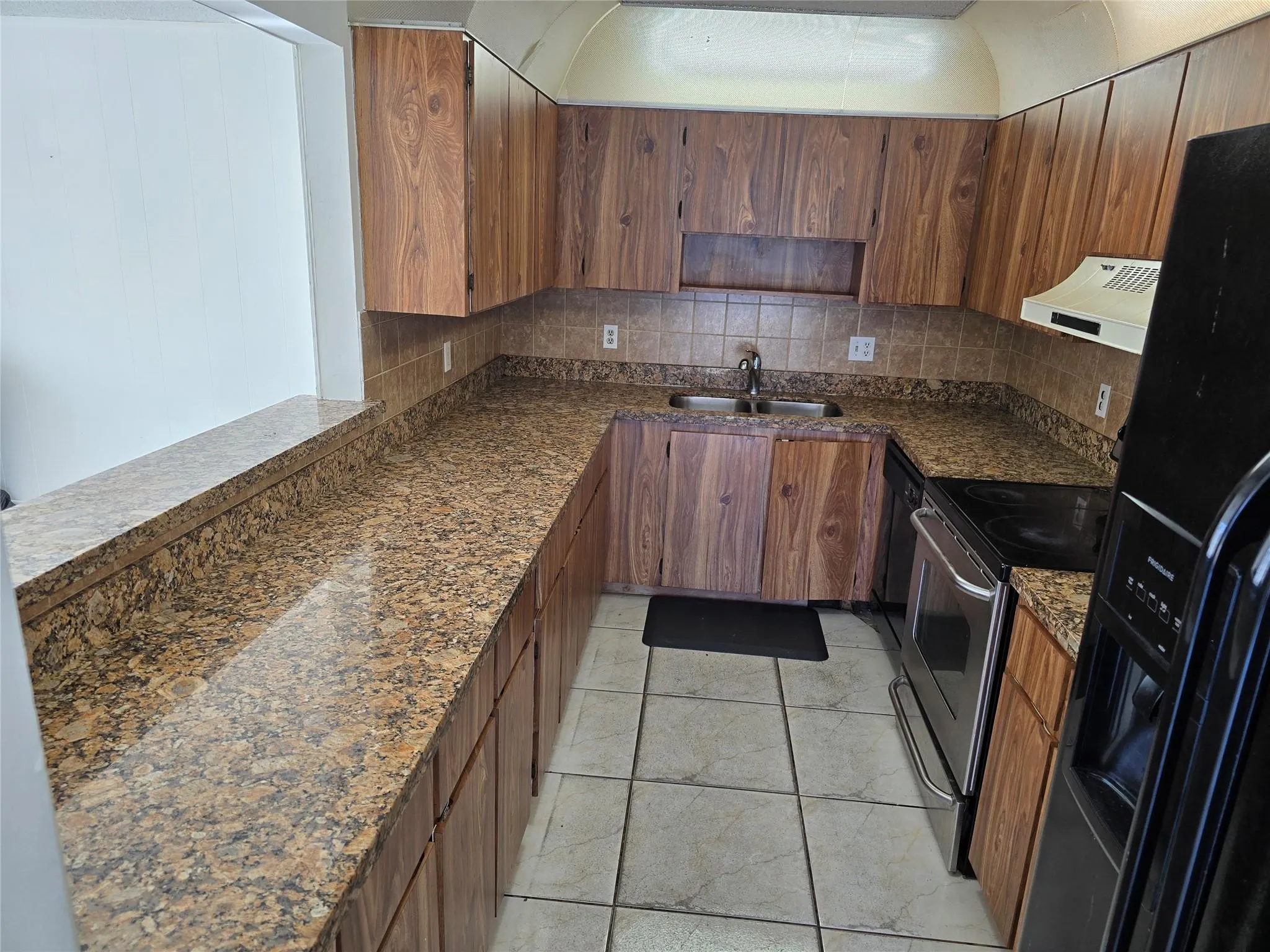 433 SW 61st Ter