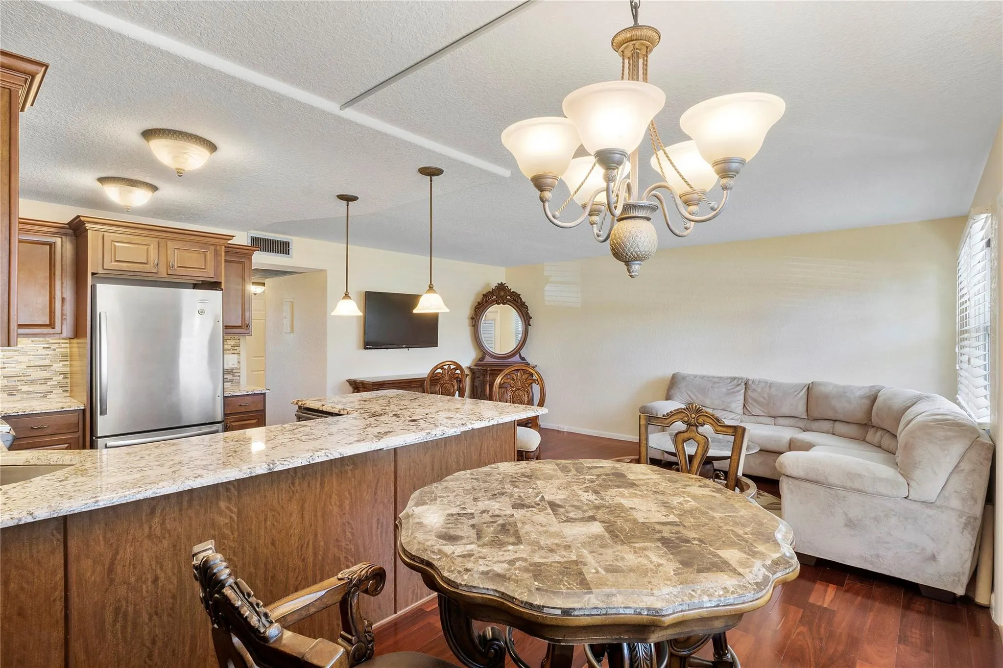 1043 Exeter C, #1043