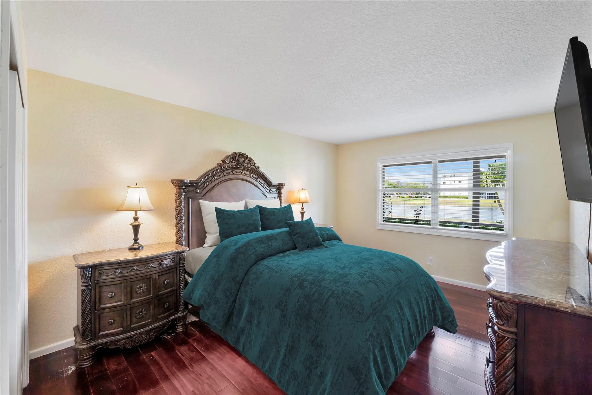 1043 Exeter C, #1043