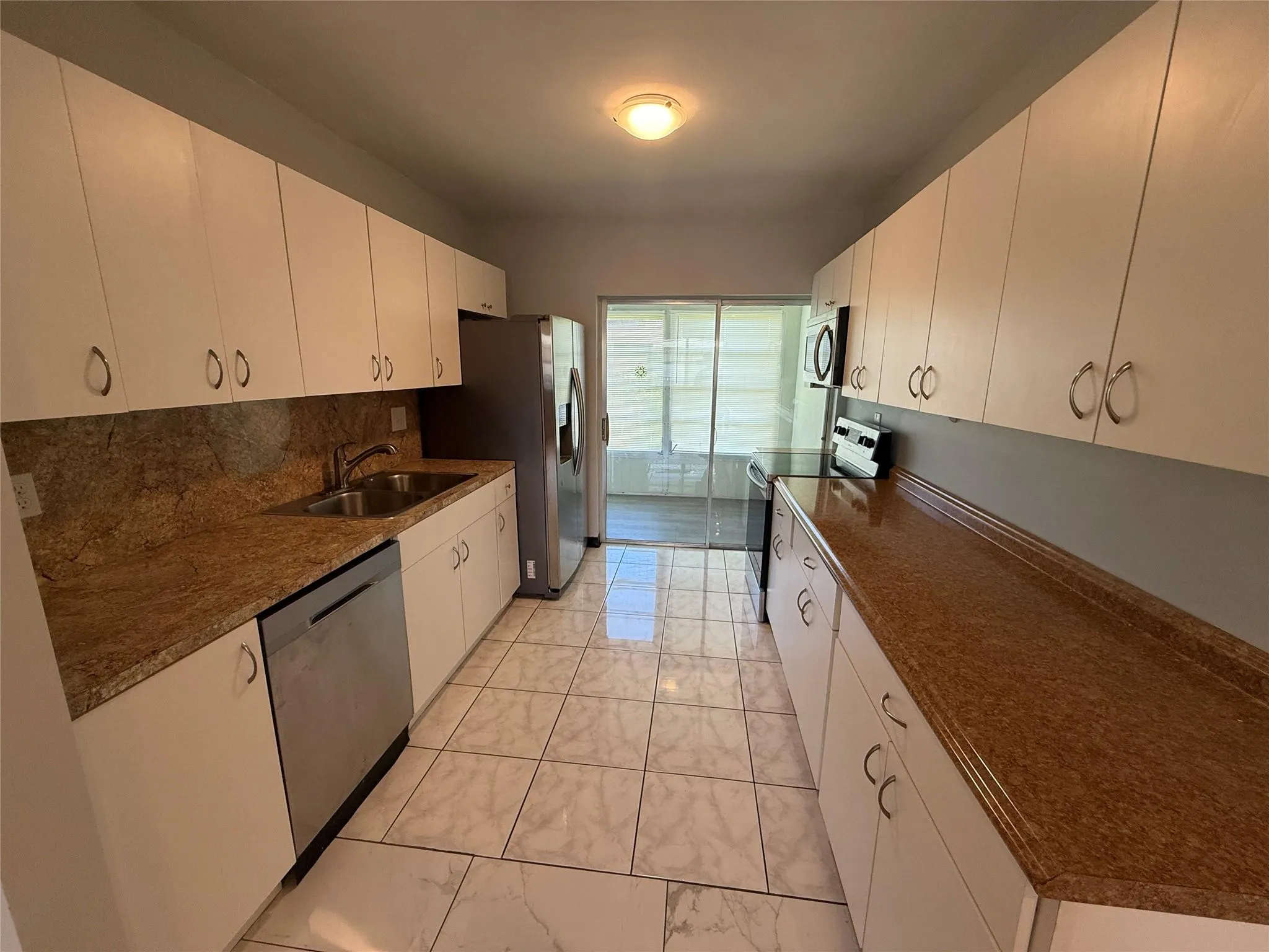 7600 NW 4th Pl, #205