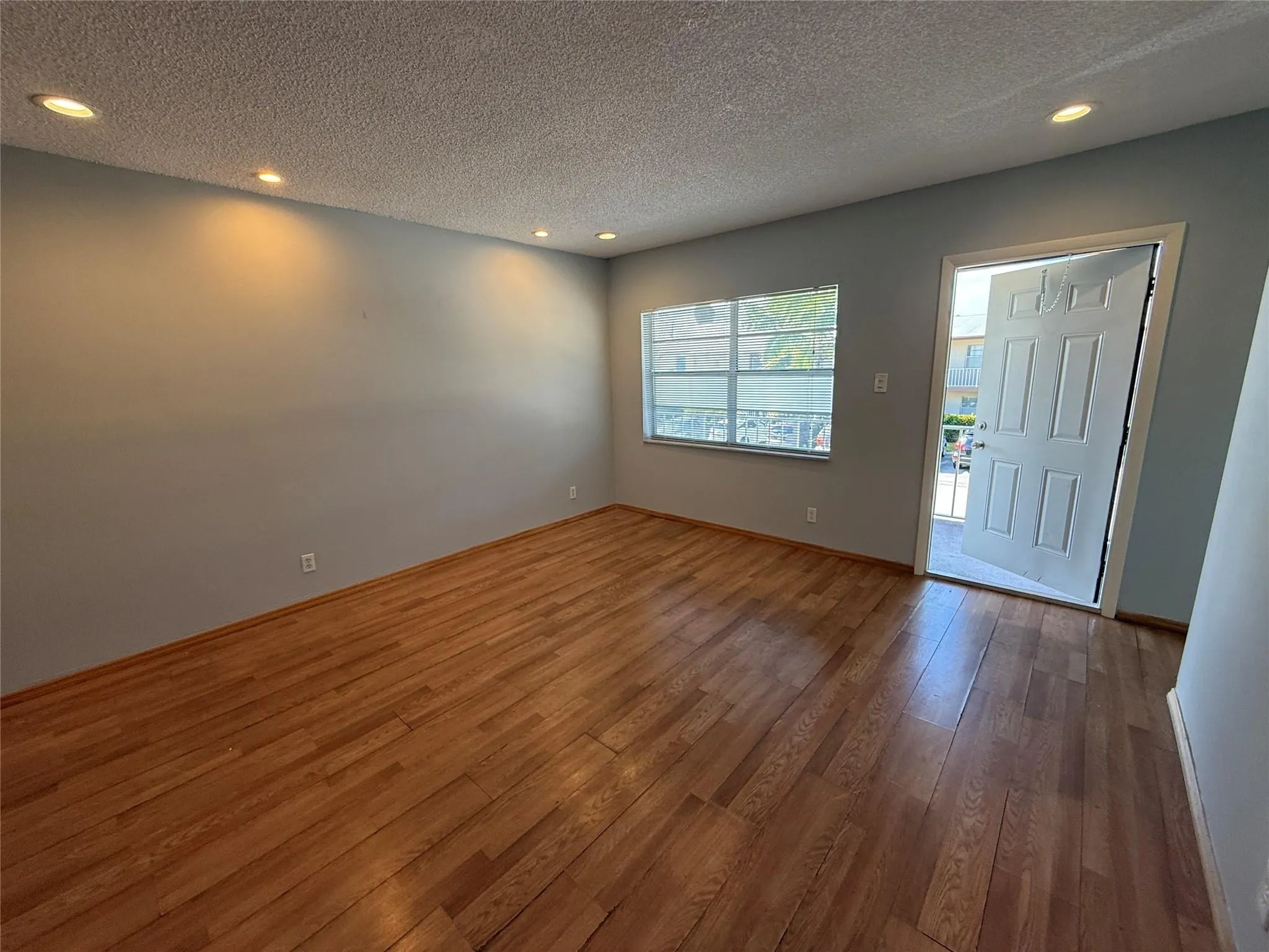7600 NW 4th Pl, #205