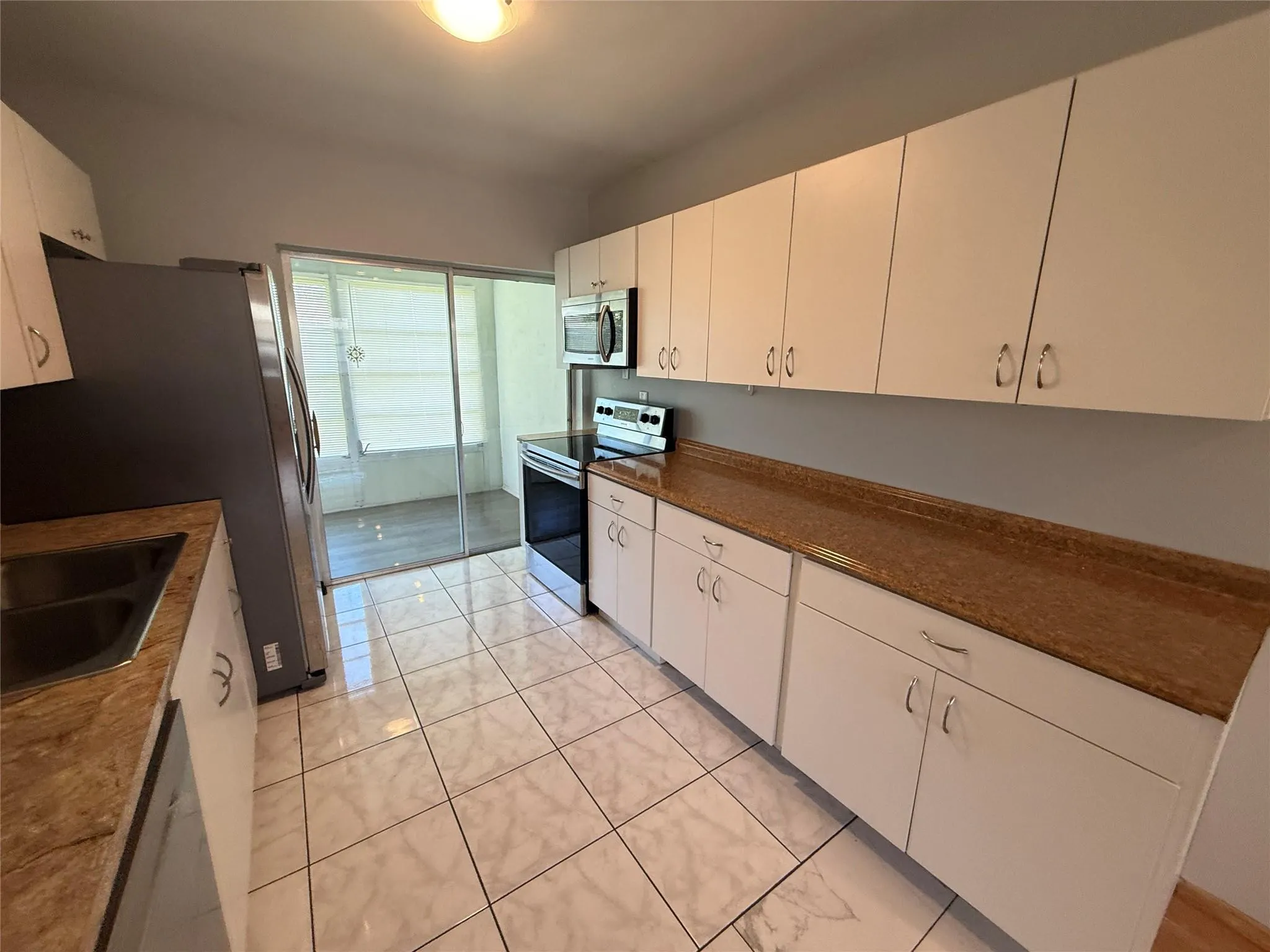 7600 NW 4th Pl, #205