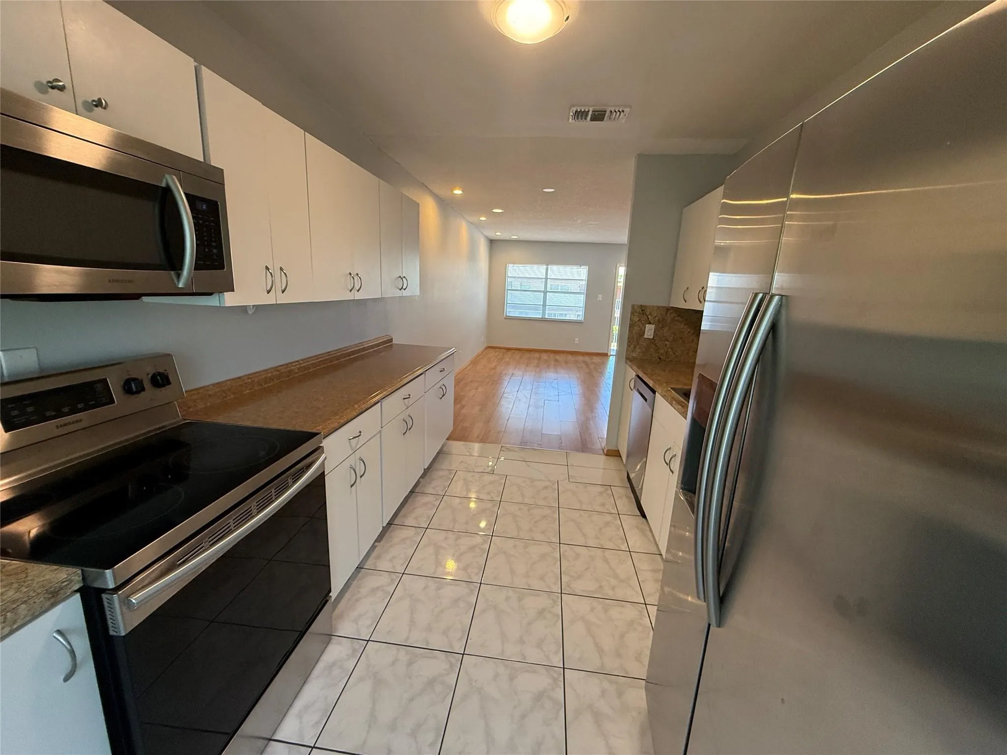 7600 NW 4th Pl, #205
