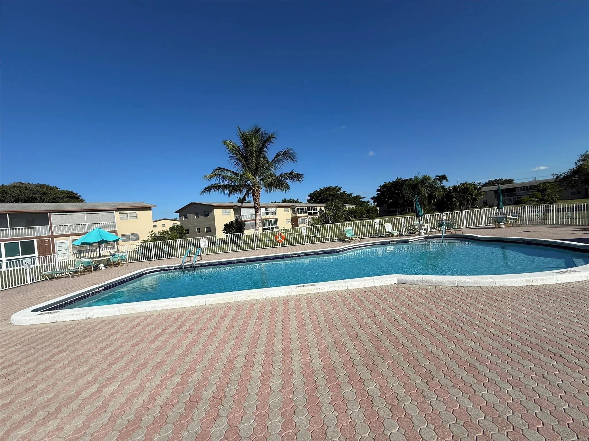 7600 NW 4th Pl, #205
