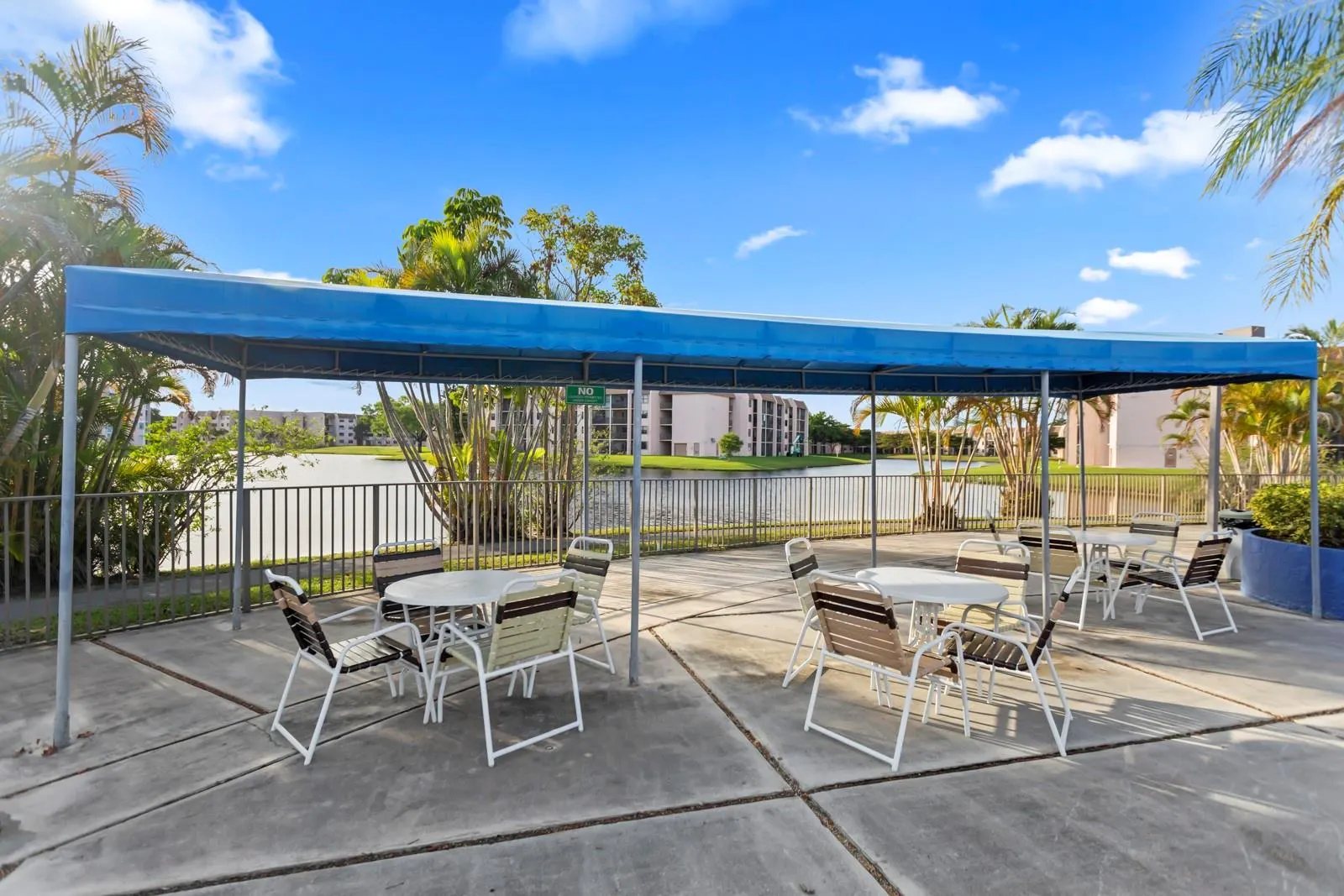 2801 N Pine Island Rd, #208