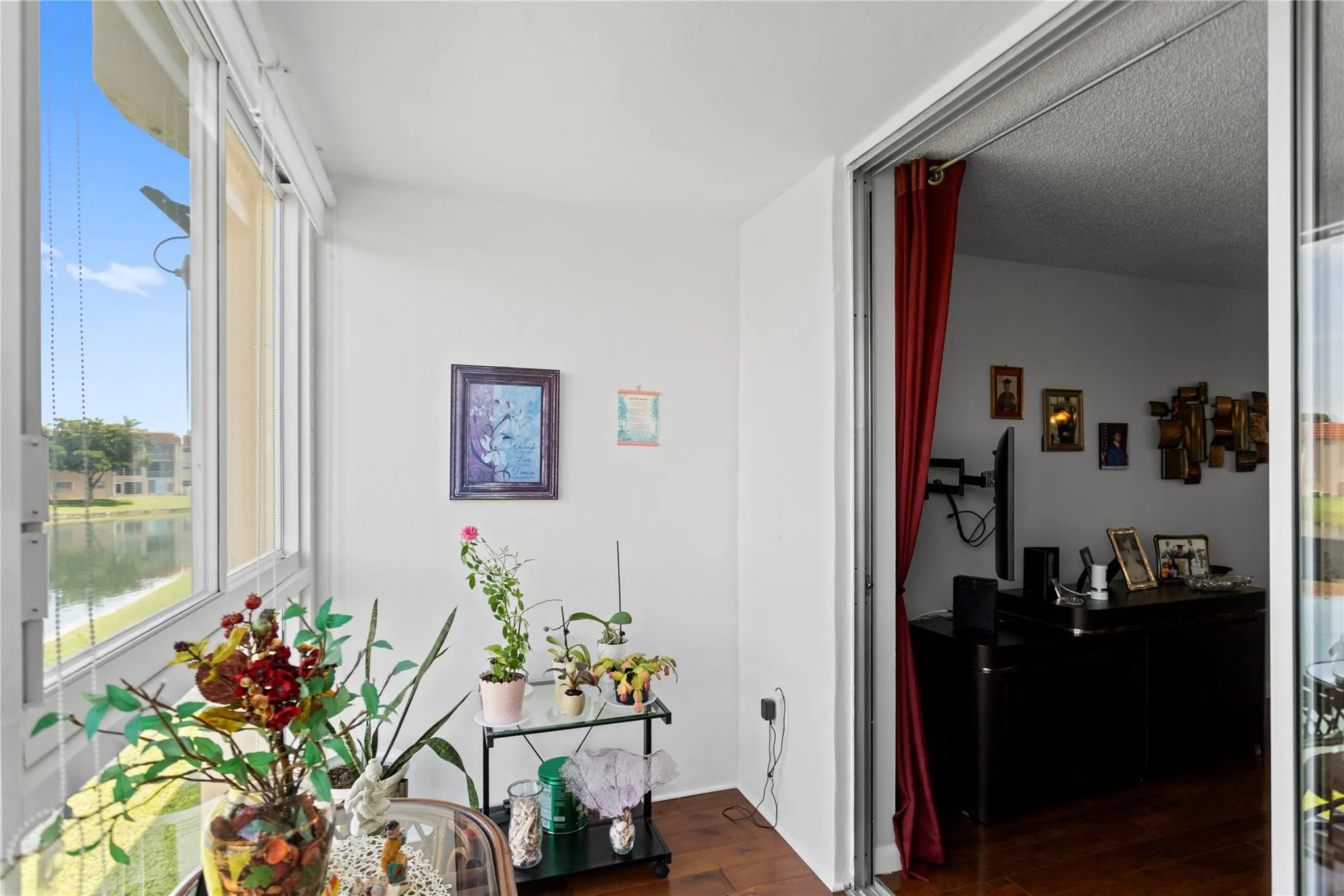 2801 N Pine Island Rd, #208