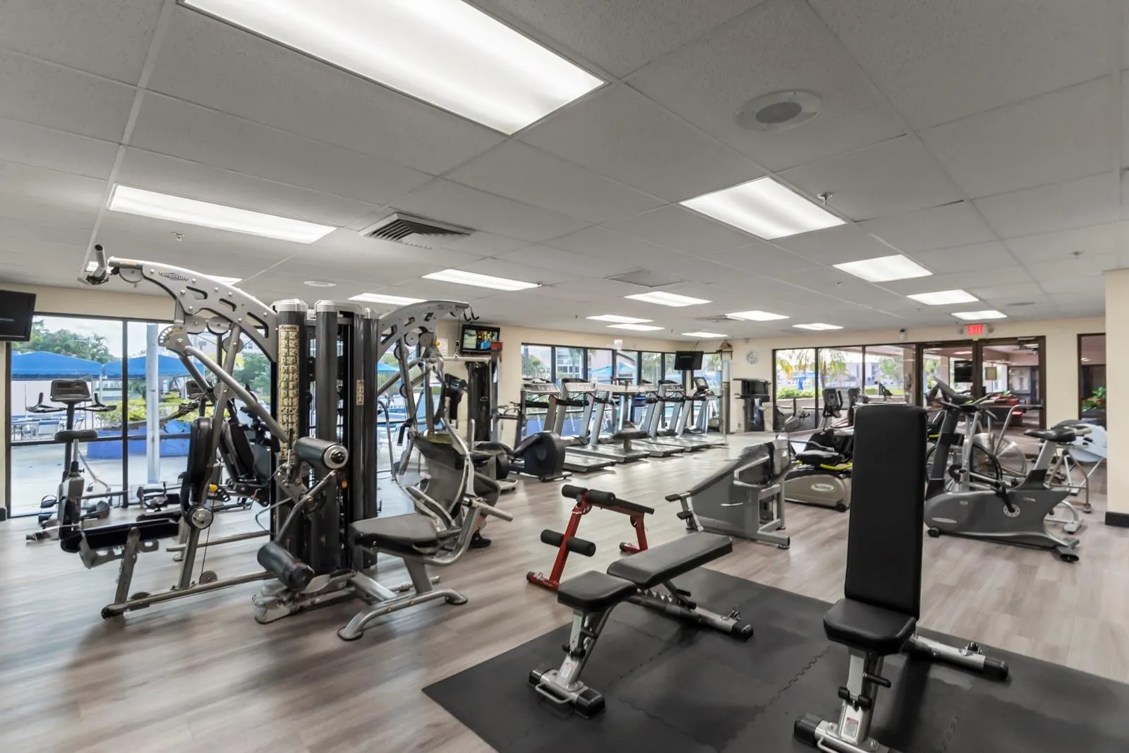 2801 N Pine Island Rd, #208