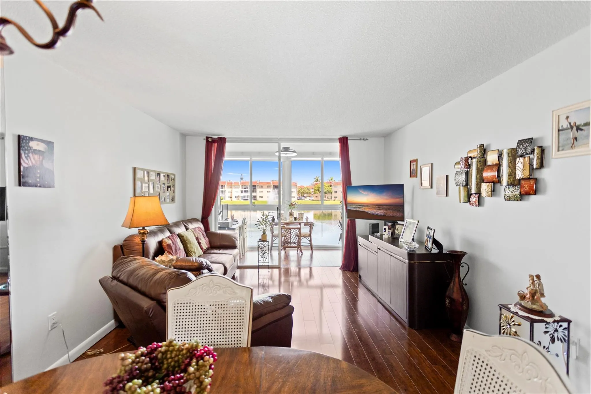 2801 N Pine Island Rd, #208