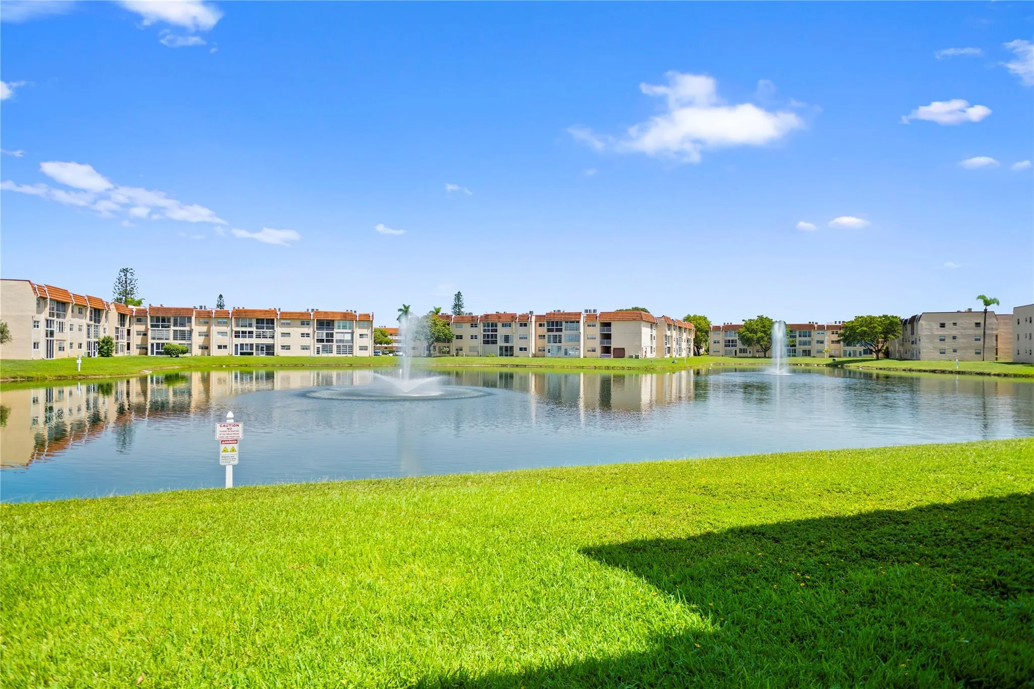 2801 N Pine Island Rd, #208