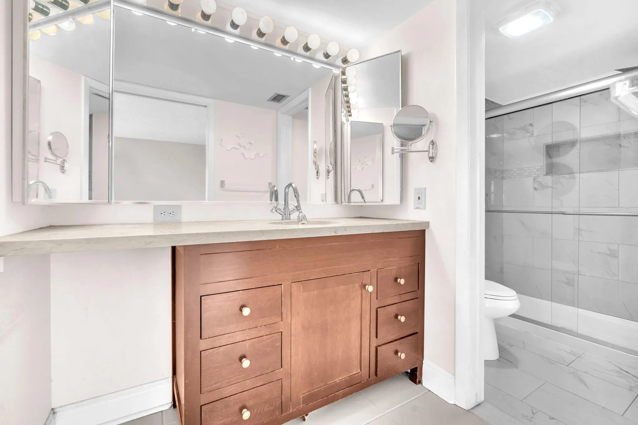 4930 E Sabal Palm Blvd, #414