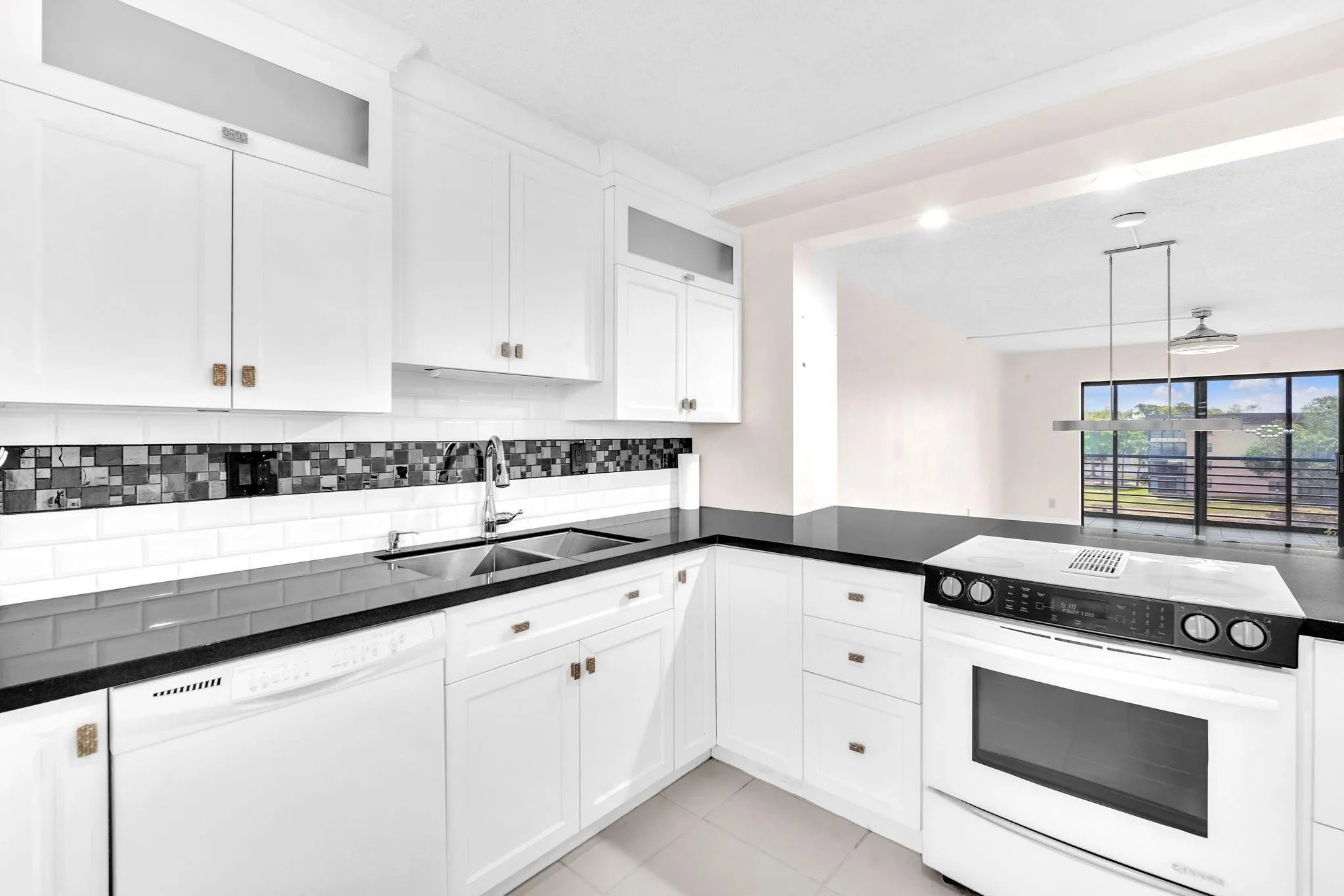 4930 E Sabal Palm Blvd, #414
