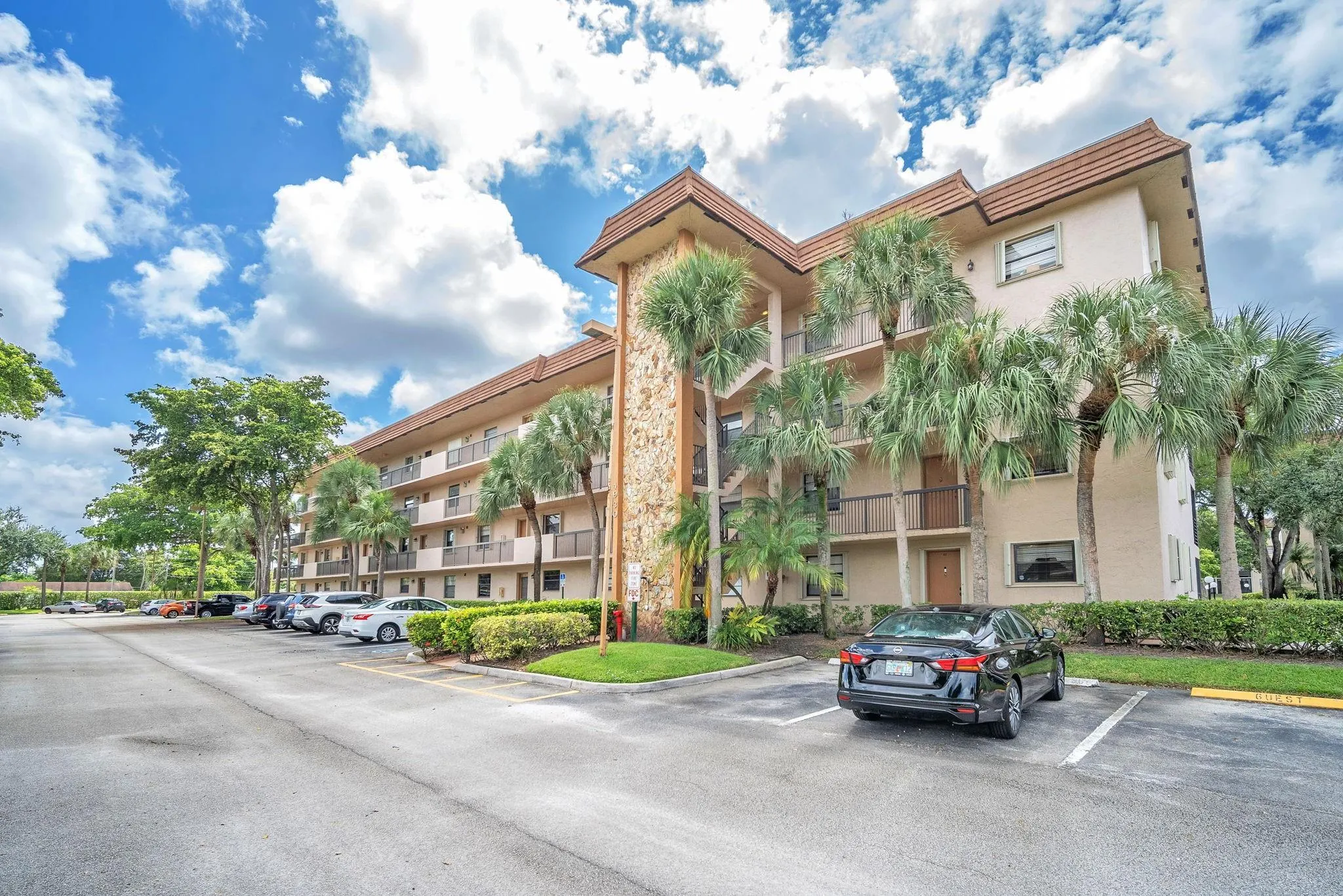 4930 E Sabal Palm Blvd, #414