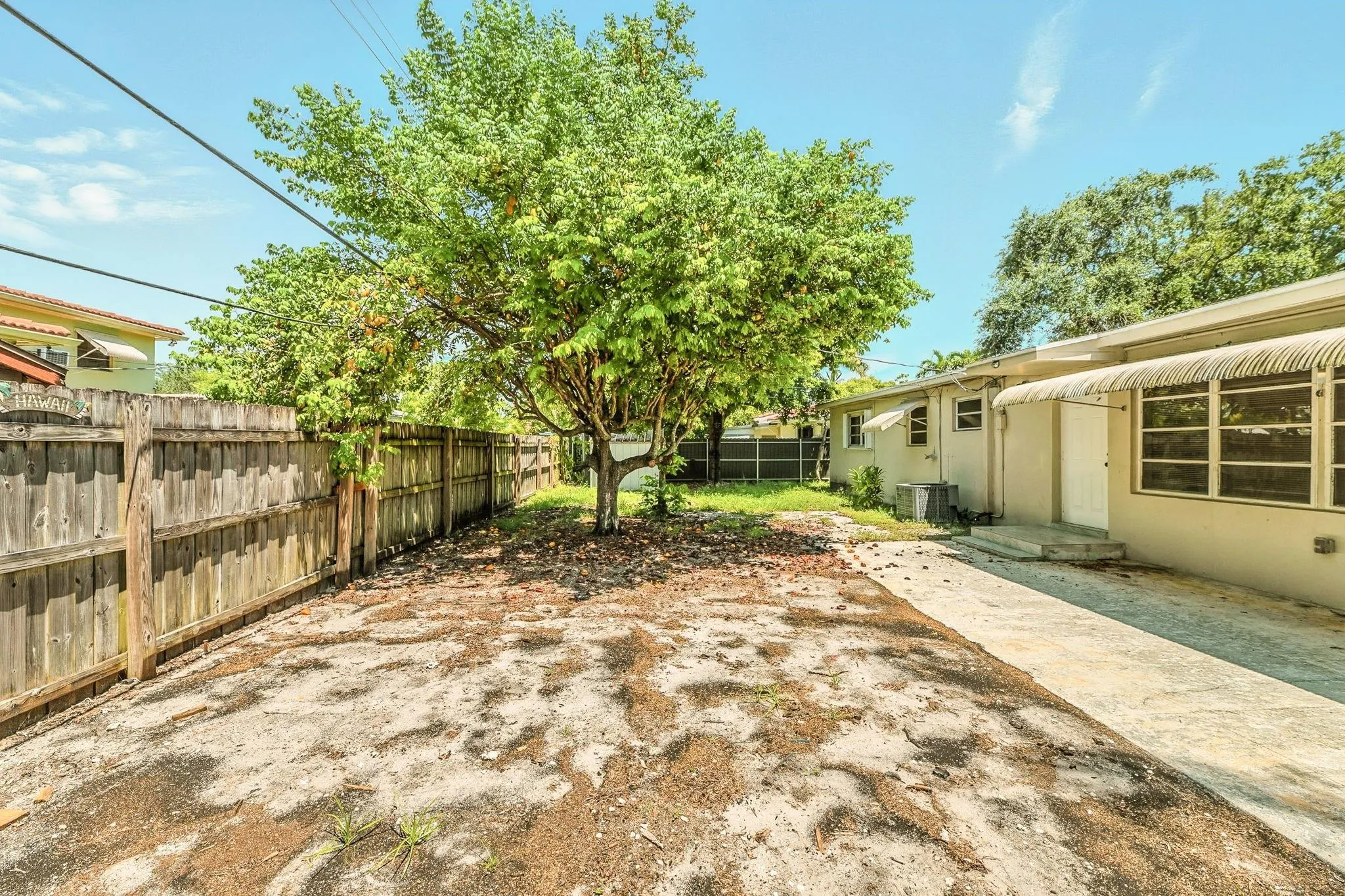 95 NE 128th St