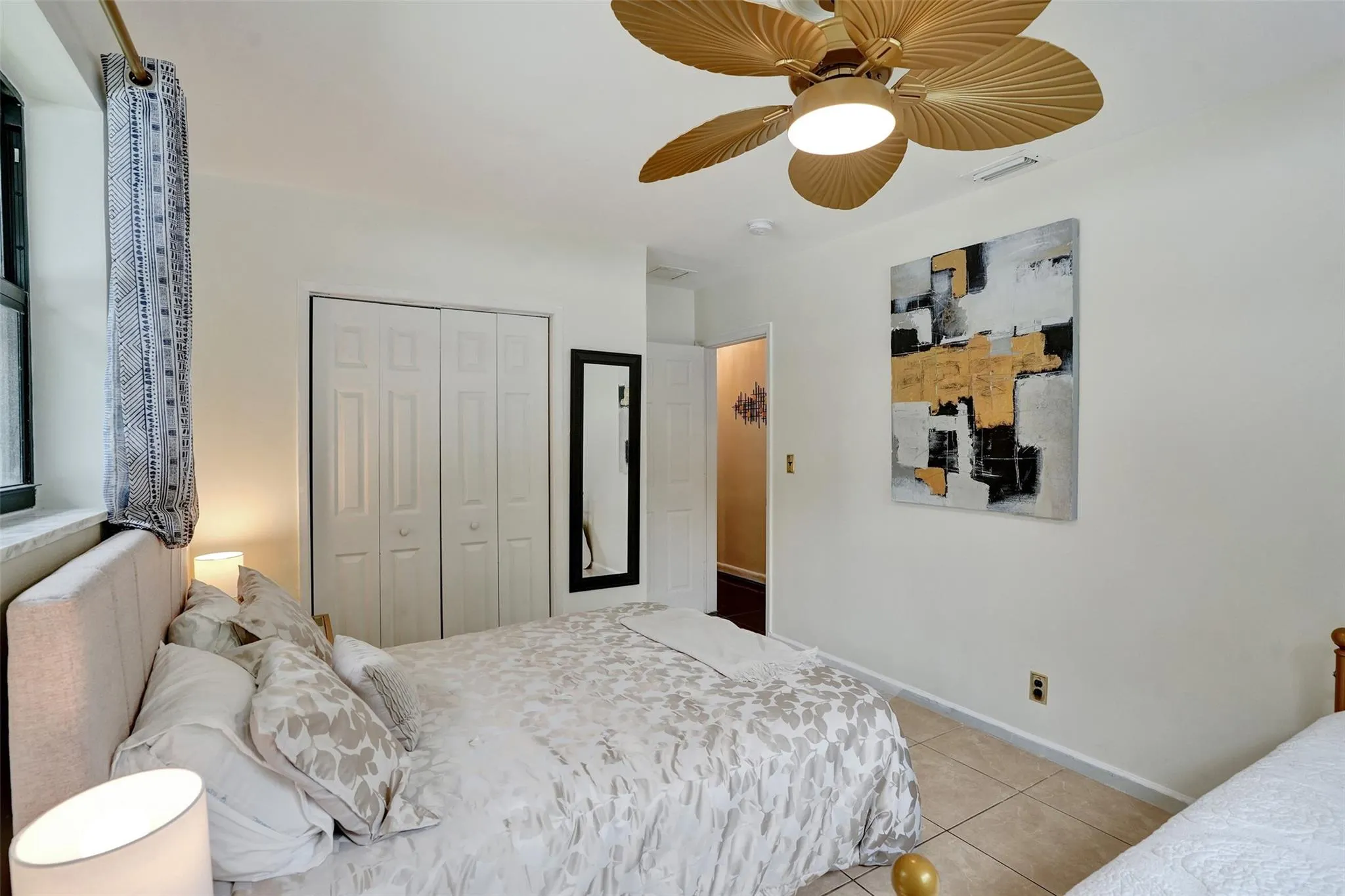 1711 NE 2nd Ter
