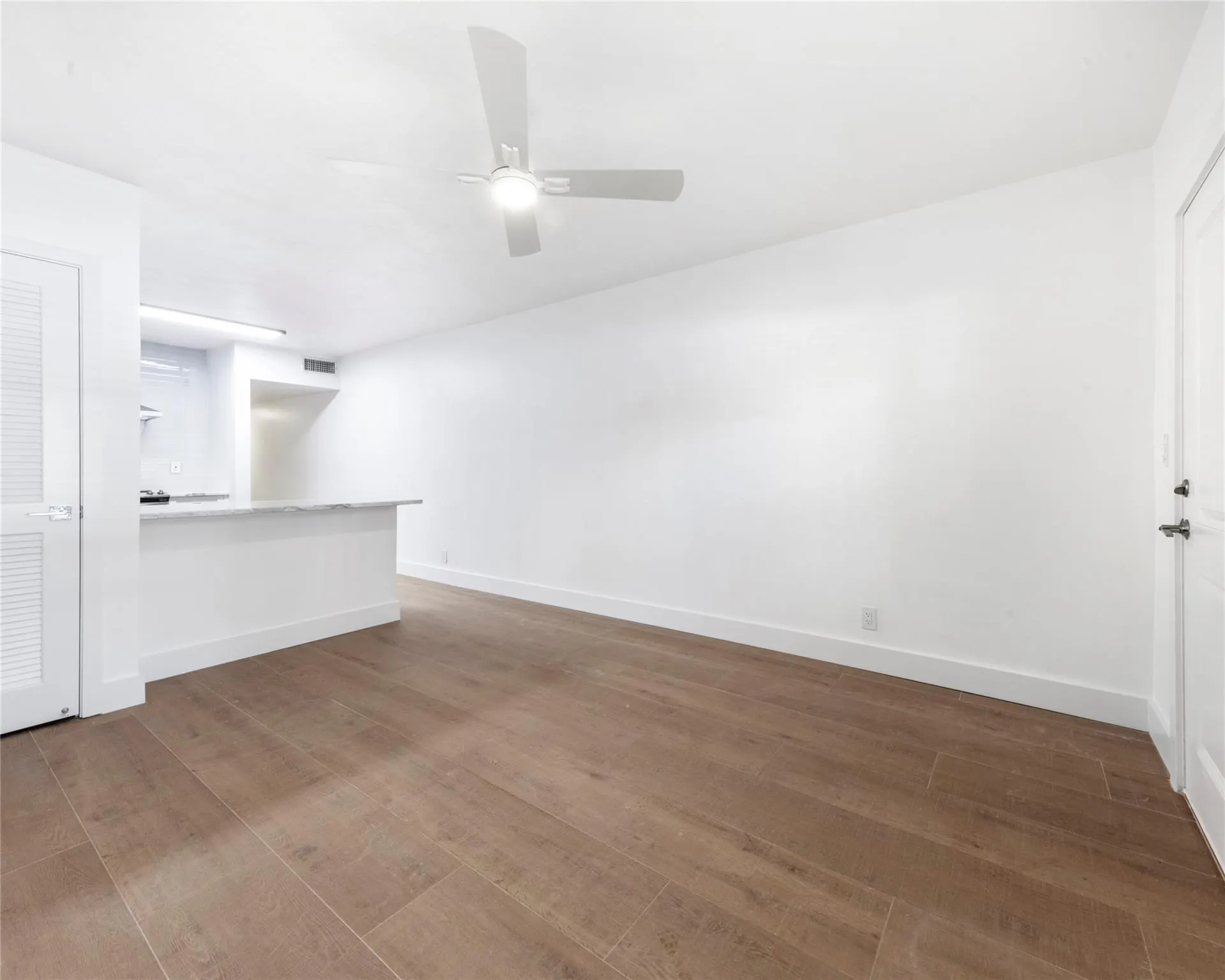 530 S Federal Hwy, #6