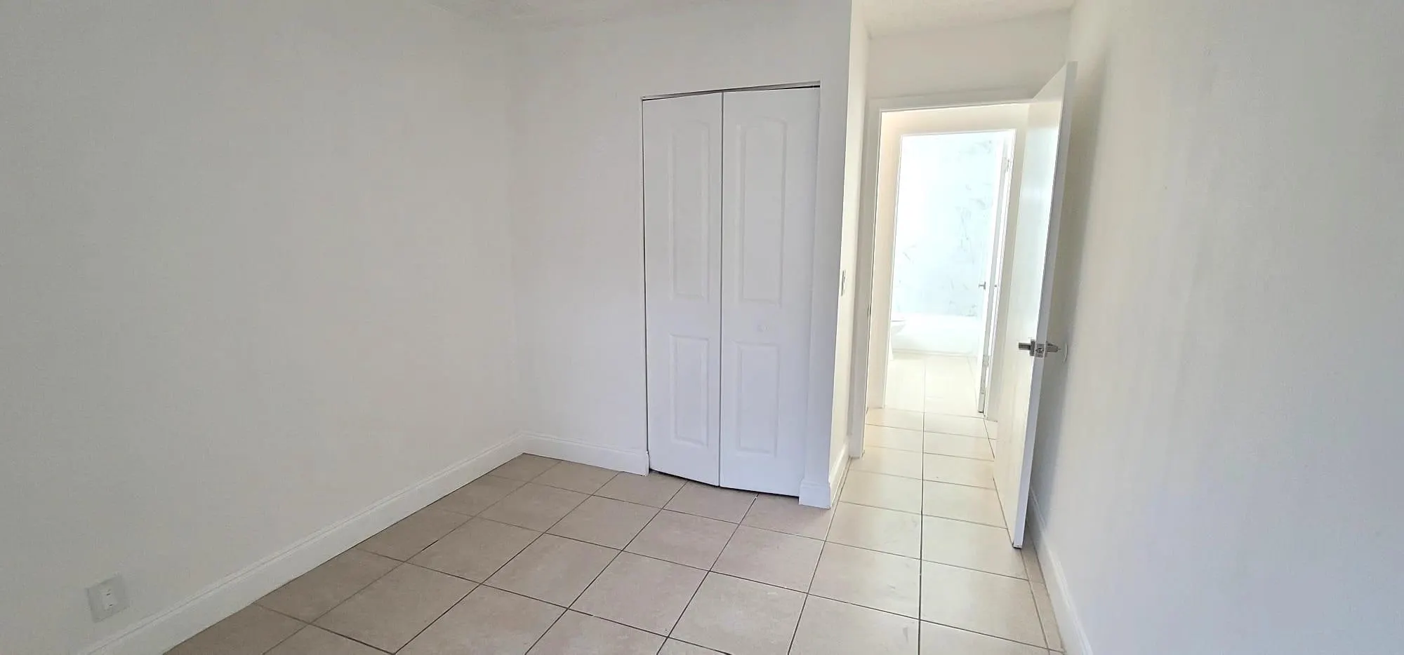 8053 SW 21st Ct, #8053