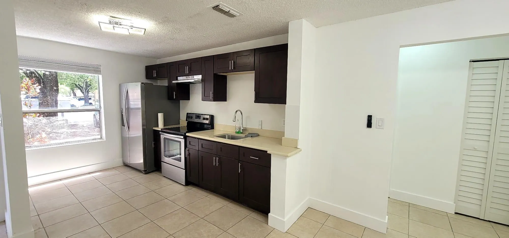 8053 SW 21st Ct, #8053