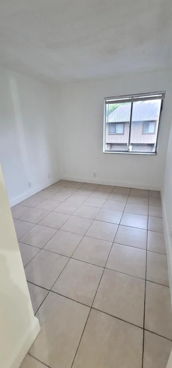 8053 SW 21st Ct, #8053