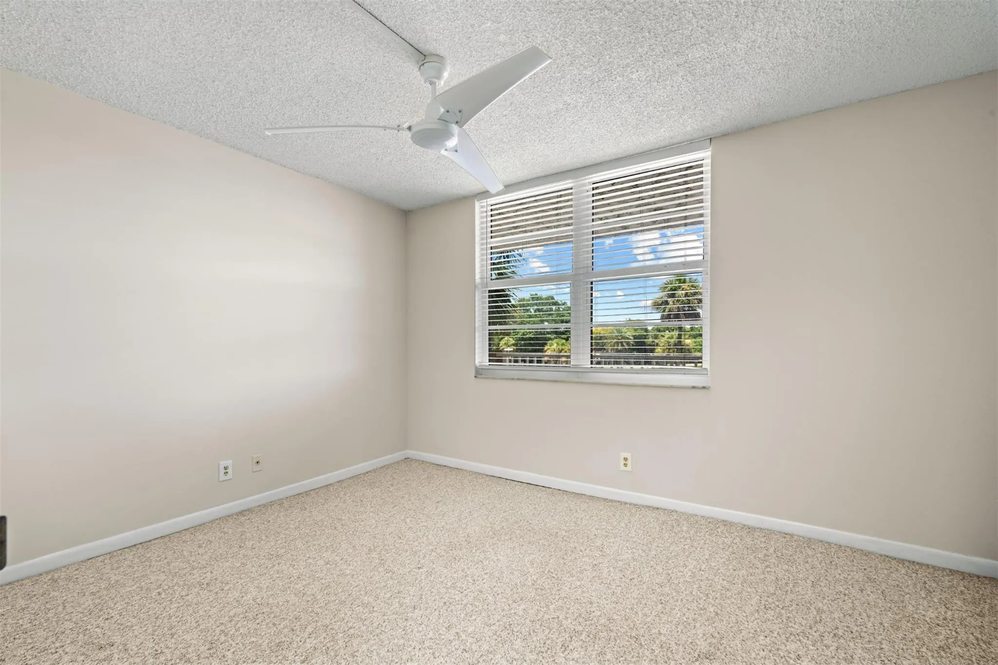 250 Jacaranda Dr, #312
