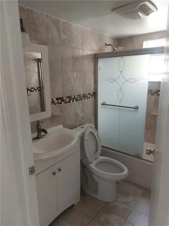 2775 W 52 ST, #101